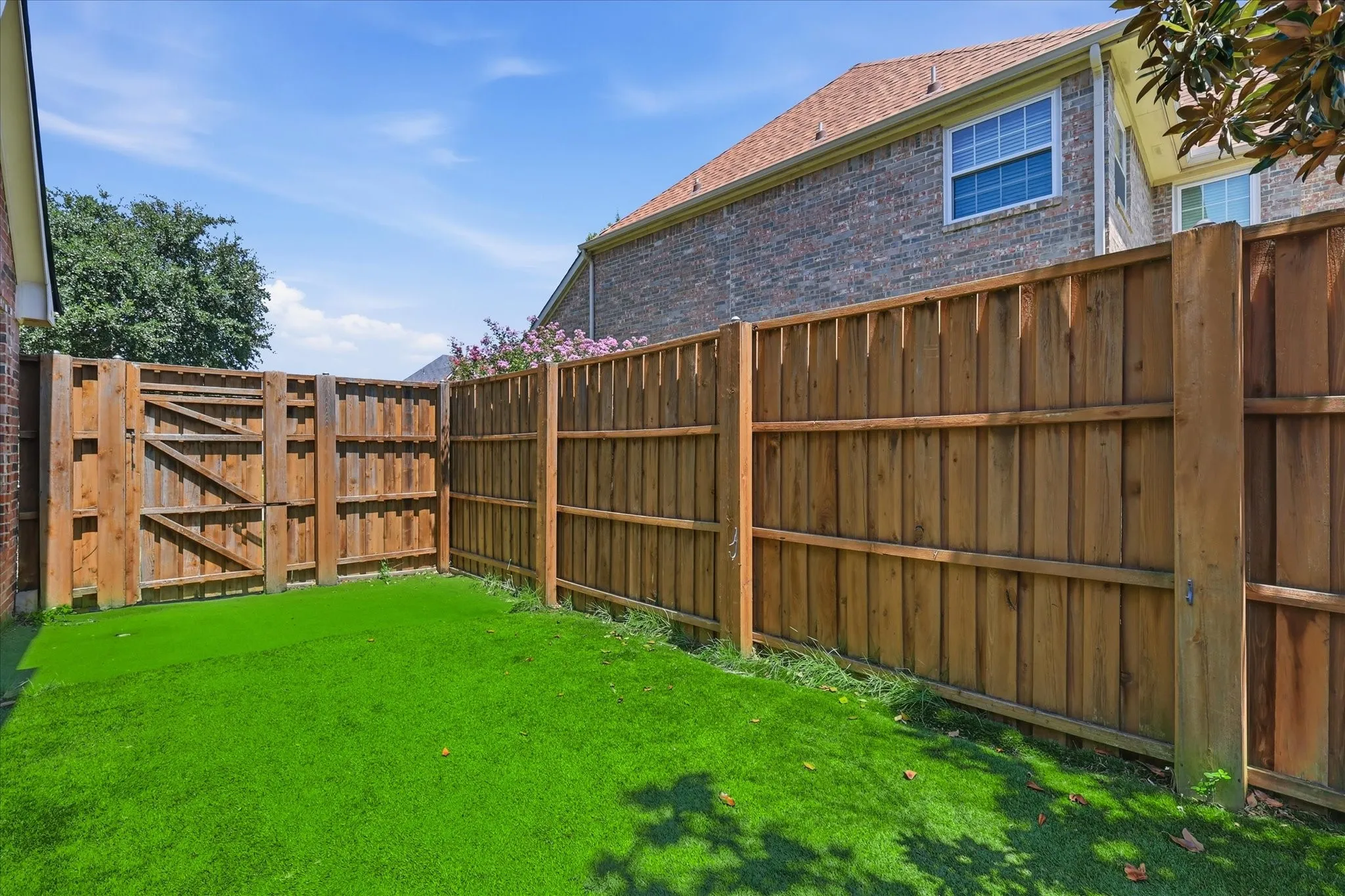 Single Family Residence For Sale in Denton County , 1521 Blue Mesa Road, Carrollton, Texas 75007, 5 Bedroom, 4 Bathroom, 2 Garage spaces, 3,369 Sqft, built in 1996, mls#21346332, Real Estate Agent in Carrollton, Homes For Sale in Denton county, Homes For Sale in Carrollton, Realtor in Carrollton Texas, Real Estate Brokerage Independent Realty Texas, Luminita Cordes Realtor