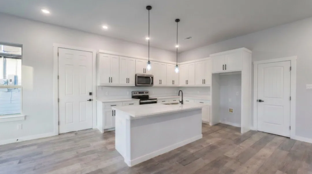 Single Family Residence For Sale in Navarro County , 915 E 11th Avenue, Corsicana, Texas 75110, 3 Bedroom, 2 Bathroom, 1 Garage spaces, 1,640 Sqft, built in 2023, mls#21346340, Real Estate Agent in Corsicana, Homes For Sale in Navarro county, Homes For Sale in Corsicana, Realtor in Corsicana Texas, Real Estate Brokerage Independent Realty Texas, Luminita Cordes Realtor