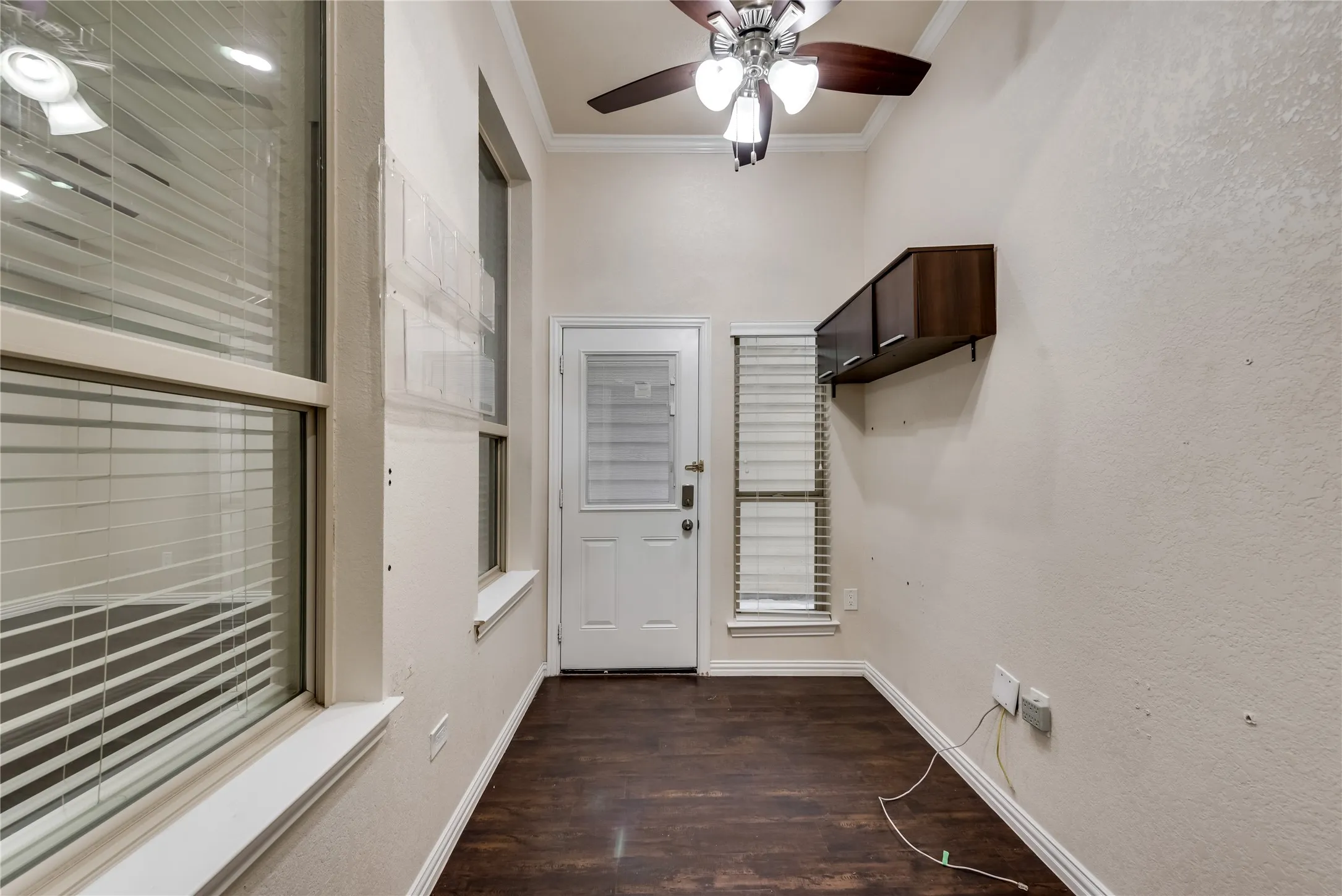 Townhouse For Rent in Dallas County , 1908 Loma Linda Drive, Irving, Texas 75063, 2 Bedroom, 3 Bathroom, 2 Garage spaces, 2,125 Sqft, built in 2009, mls#21346324, Real Estate Agent in Irving, Homes For Rent in Dallas county, Homes For Rent in Irving, Realtor in Irving Texas, Real Estate Brokerage Independent Realty Texas, Luminita Cordes Realtor