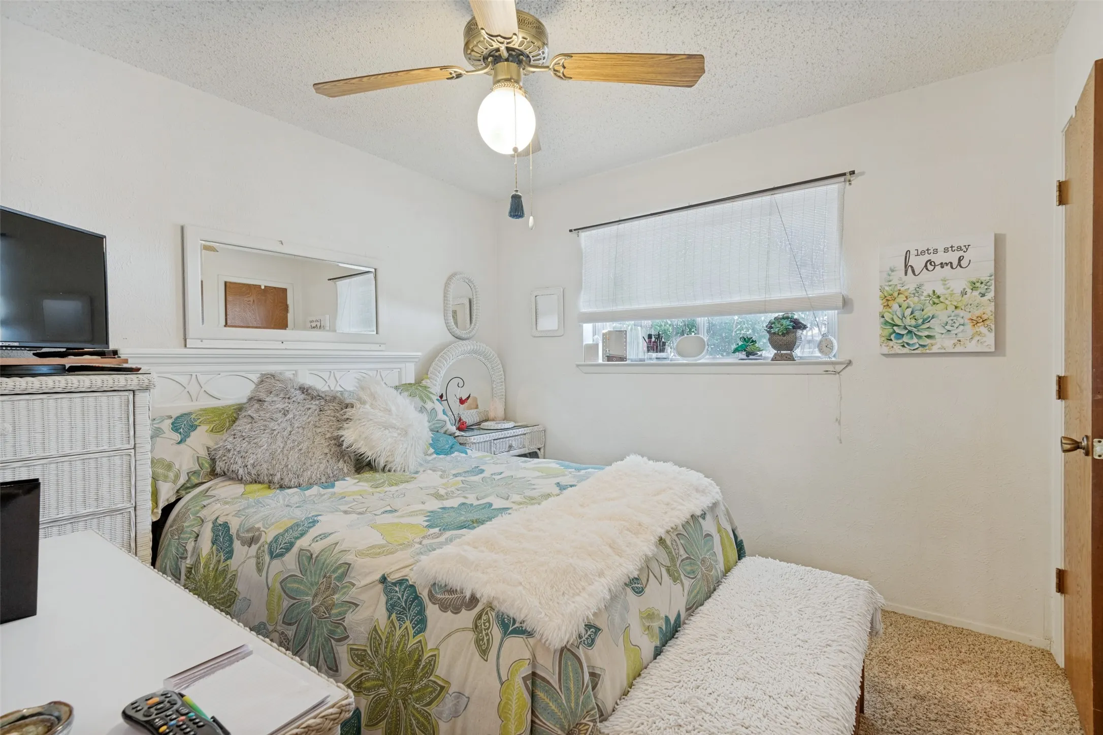 Single Family Residence For Sale in Hunt County , 6700 Sayle Street, Greenville, Texas 75402, 3 Bedroom, 2 Bathroom, 2 Garage spaces, 1,523 Sqft, built in 1977, mls#21344251, Real Estate Agent in Greenville, Homes For Sale in Hunt county, Homes For Sale in Greenville, Realtor in Greenville Texas, Real Estate Brokerage Independent Realty Texas, Luminita Cordes Realtor