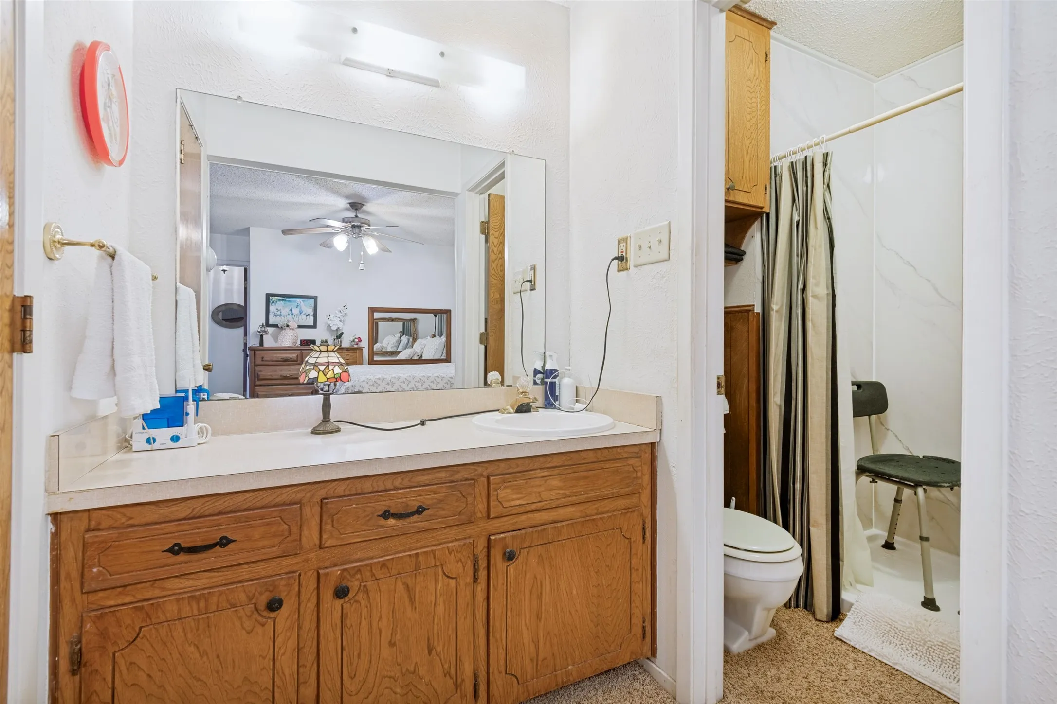 Single Family Residence For Sale in Hunt County , 6700 Sayle Street, Greenville, Texas 75402, 3 Bedroom, 2 Bathroom, 2 Garage spaces, 1,523 Sqft, built in 1977, mls#21344251, Real Estate Agent in Greenville, Homes For Sale in Hunt county, Homes For Sale in Greenville, Realtor in Greenville Texas, Real Estate Brokerage Independent Realty Texas, Luminita Cordes Realtor