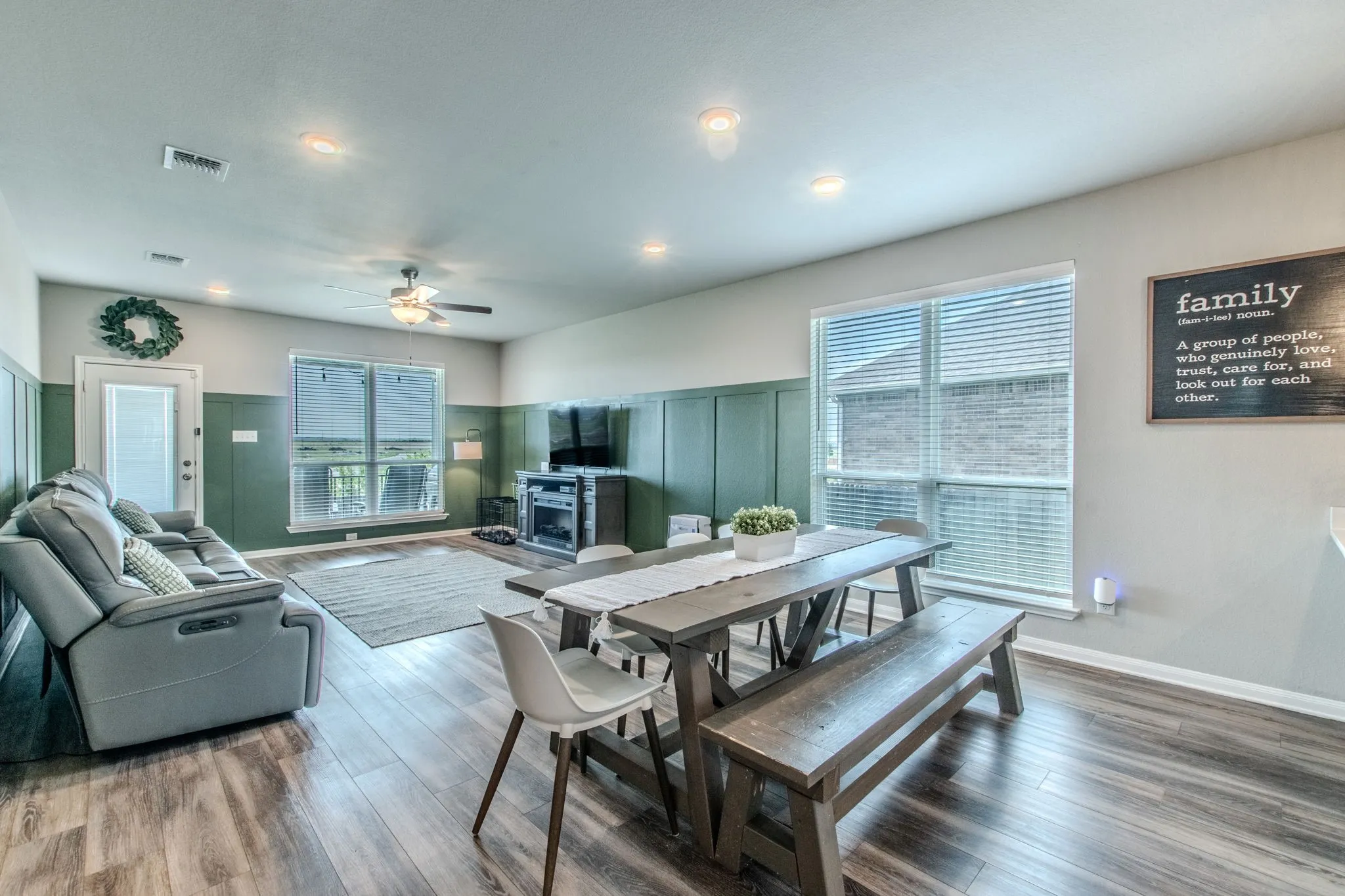 Single Family Residence For Sale in Bell County , 7514 Broadmoor Cove, Temple, Texas 76502, 6 Bedroom, 5 Bathroom, 2 Garage spaces, 3,481 Sqft, built in 2020, mls#21345171, Real Estate Agent in Temple, Homes For Sale in Bell county, Homes For Sale in Temple, Realtor in Temple Texas, Real Estate Brokerage Independent Realty Texas, Luminita Cordes Realtor