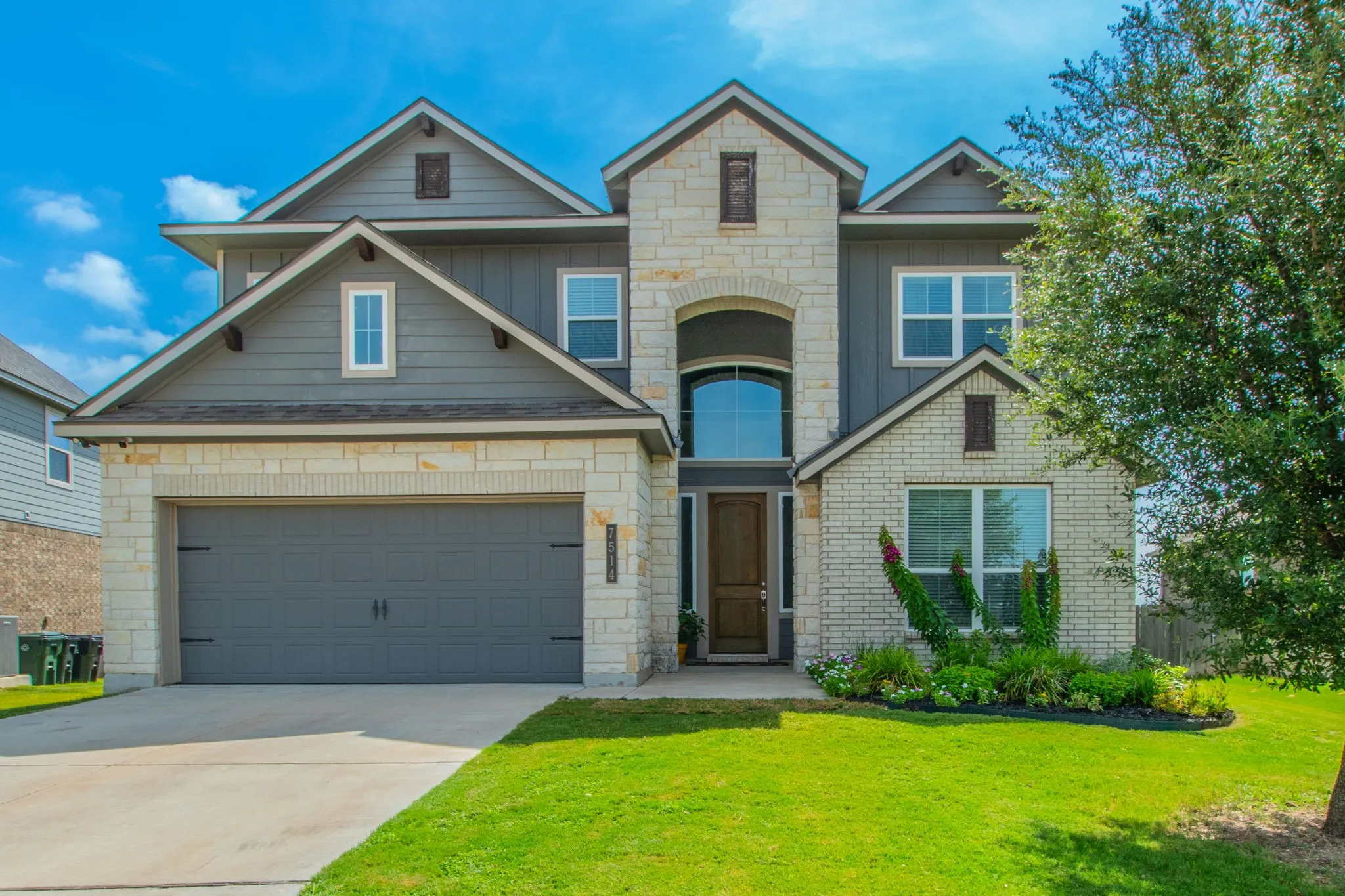 Single Family Residence For Sale in Bell County , 7514 Broadmoor Cove, Temple, Texas 76502, 6 Bedroom, 5 Bathroom, 2 Garage spaces, 3,481 Sqft, built in 2020, mls#21345171, Real Estate Agent in Temple, Homes For Sale in Bell county, Homes For Sale in Temple, Realtor in Temple Texas, Real Estate Brokerage Independent Realty Texas, Luminita Cordes Realtor