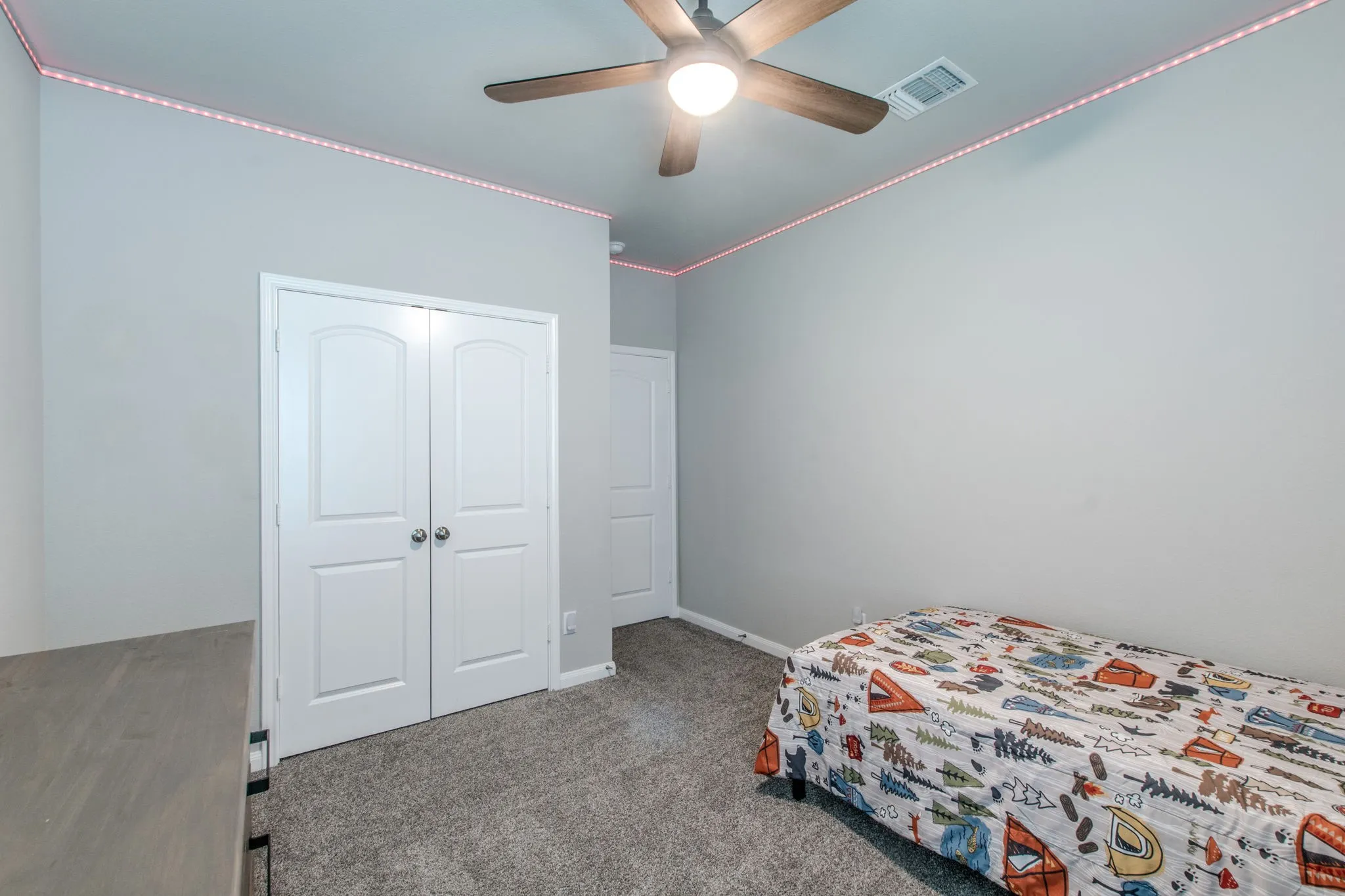 upstairs bdrm #4