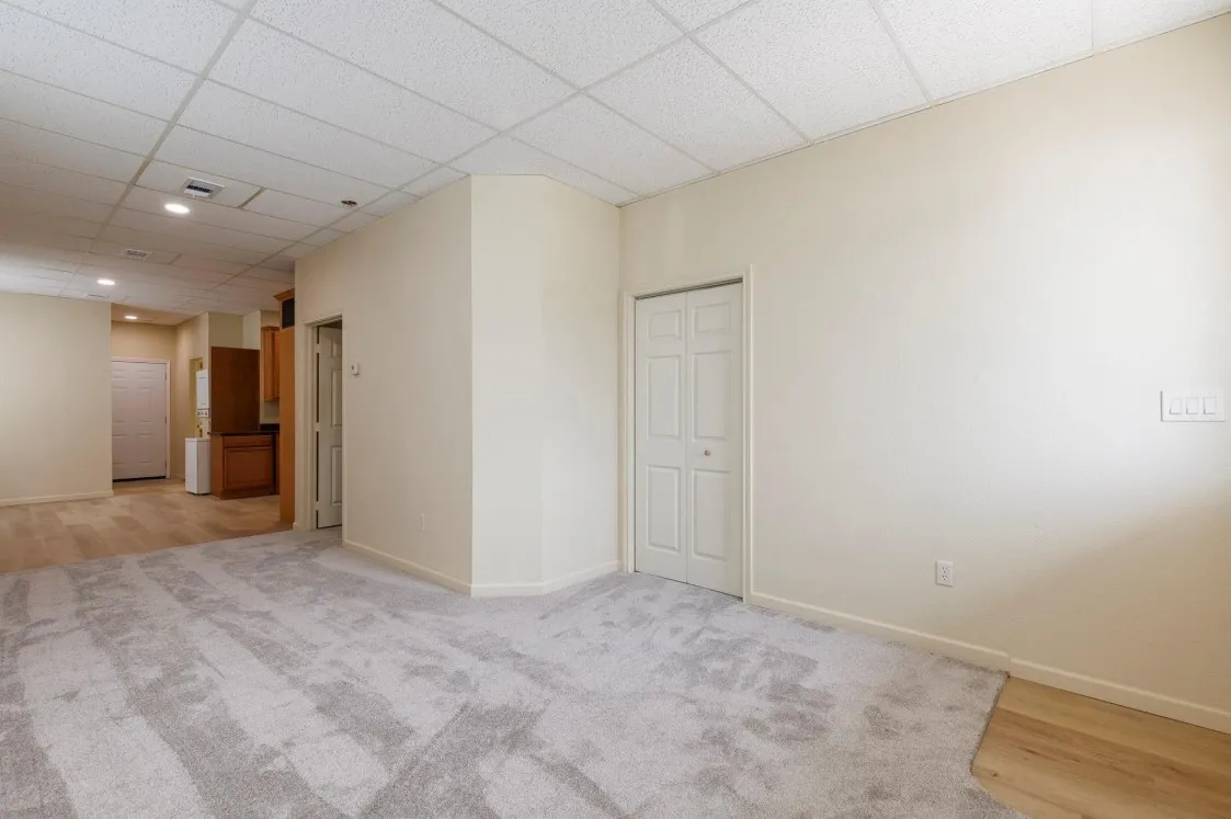 Apartment For Rent in Ellis County , 202 W Jefferson Street 104, Palmer, Texas 75152, 2 Bedroom, 1 Bathroom, Garage spaces, 1,000 Sqft, built in 2005, mls#21346349, Real Estate Agent in Palmer, Homes For Rent in Ellis county, Homes For Rent in Palmer, Realtor in Palmer Texas, Real Estate Brokerage Independent Realty Texas, Luminita Cordes Realtor