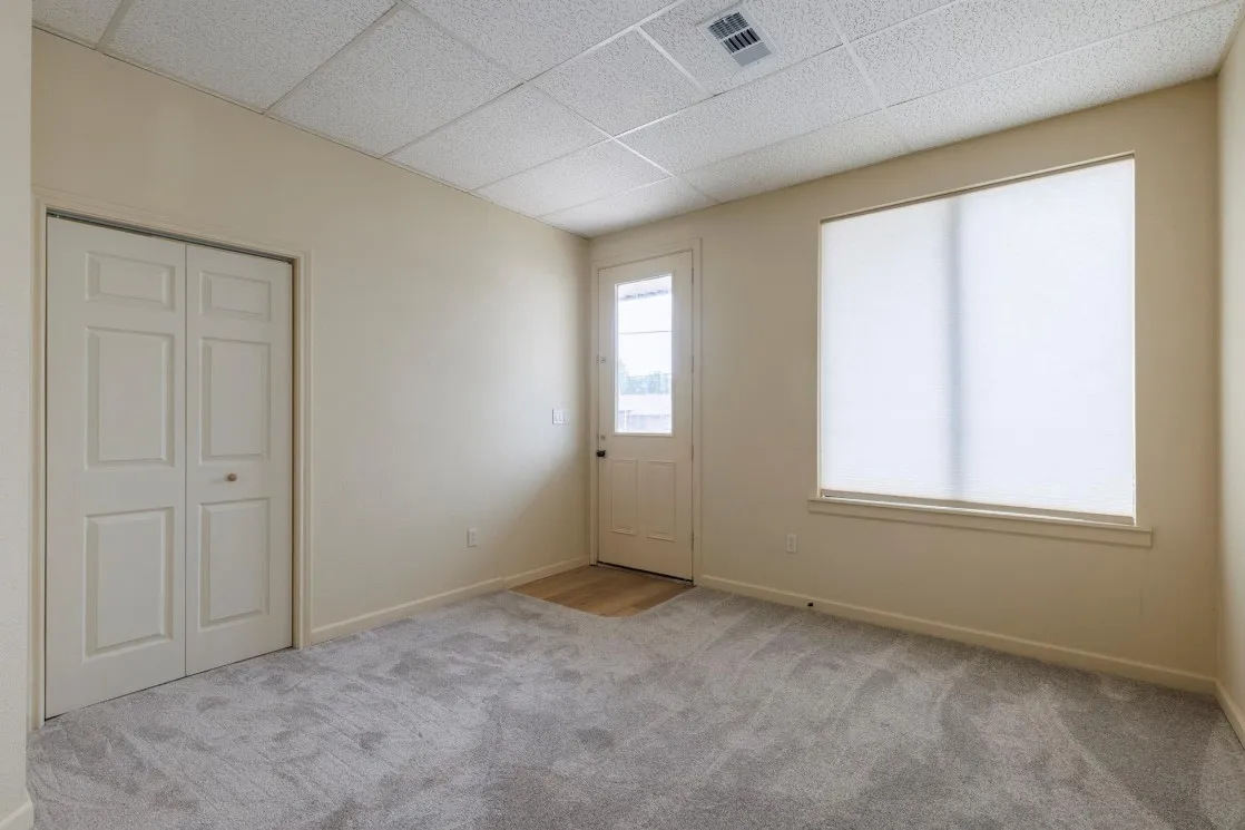 Apartment For Rent in Ellis County , 202 W Jefferson Street 104, Palmer, Texas 75152, 2 Bedroom, 1 Bathroom, Garage spaces, 1,000 Sqft, built in 2005, mls#21346349, Real Estate Agent in Palmer, Homes For Rent in Ellis county, Homes For Rent in Palmer, Realtor in Palmer Texas, Real Estate Brokerage Independent Realty Texas, Luminita Cordes Realtor
