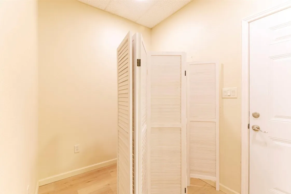 Apartment For Rent in Ellis County , 202 W Jefferson Street 104, Palmer, Texas 75152, 2 Bedroom, 1 Bathroom, Garage spaces, 1,000 Sqft, built in 2005, mls#21346349, Real Estate Agent in Palmer, Homes For Rent in Ellis county, Homes For Rent in Palmer, Realtor in Palmer Texas, Real Estate Brokerage Independent Realty Texas, Luminita Cordes Realtor