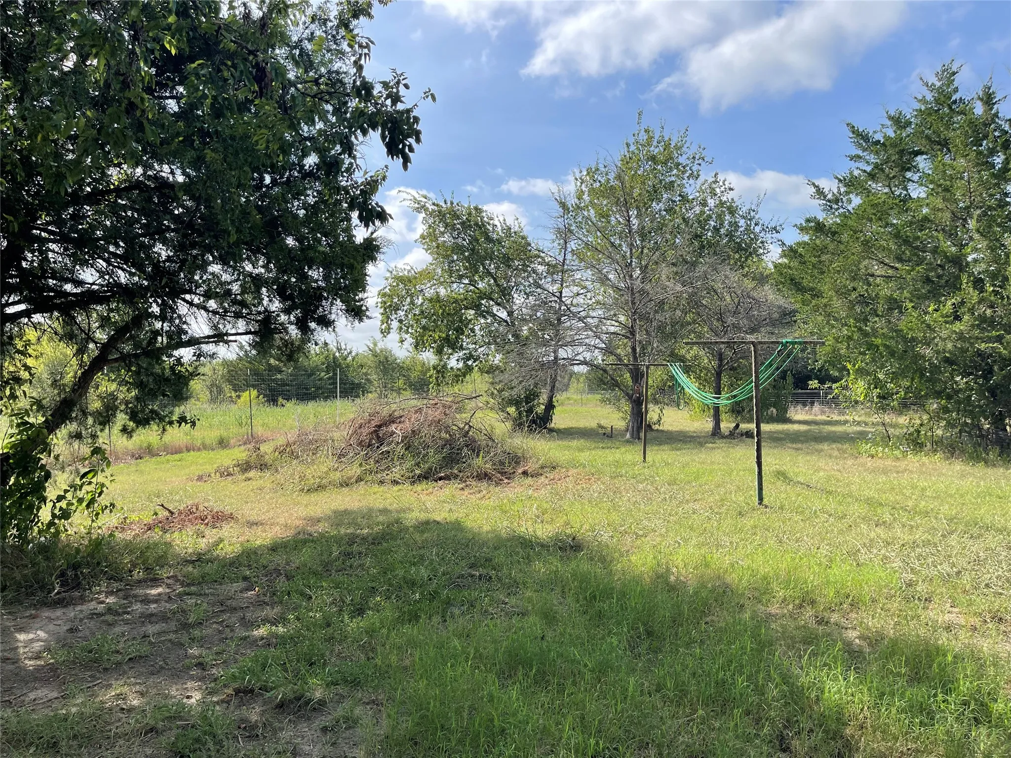Mobile Home For Sale in Limestone County , 3233 Lcr 460, Mexia, Texas 76667, 2 Bedroom, 2 Bathroom, Garage spaces, 912 Sqft, built in 2026, mls#21346337, Real Estate Agent in Mexia, Homes For Sale in Limestone county, Homes For Sale in Mexia, Realtor in Mexia Texas, Real Estate Brokerage Independent Realty Texas, Luminita Cordes Realtor