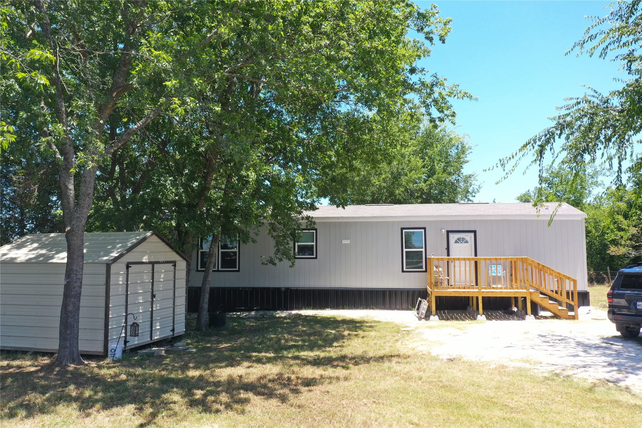 Mobile Home For Sale in Limestone County , 3233 Lcr 460, Mexia, Texas 76667, 2 Bedroom, 2 Bathroom, Garage spaces, 912 Sqft, built in 2026, mls#21346337, Real Estate Agent in Mexia, Homes For Sale in Limestone county, Homes For Sale in Mexia, Realtor in Mexia Texas, Real Estate Brokerage Independent Realty Texas, Luminita Cordes Realtor