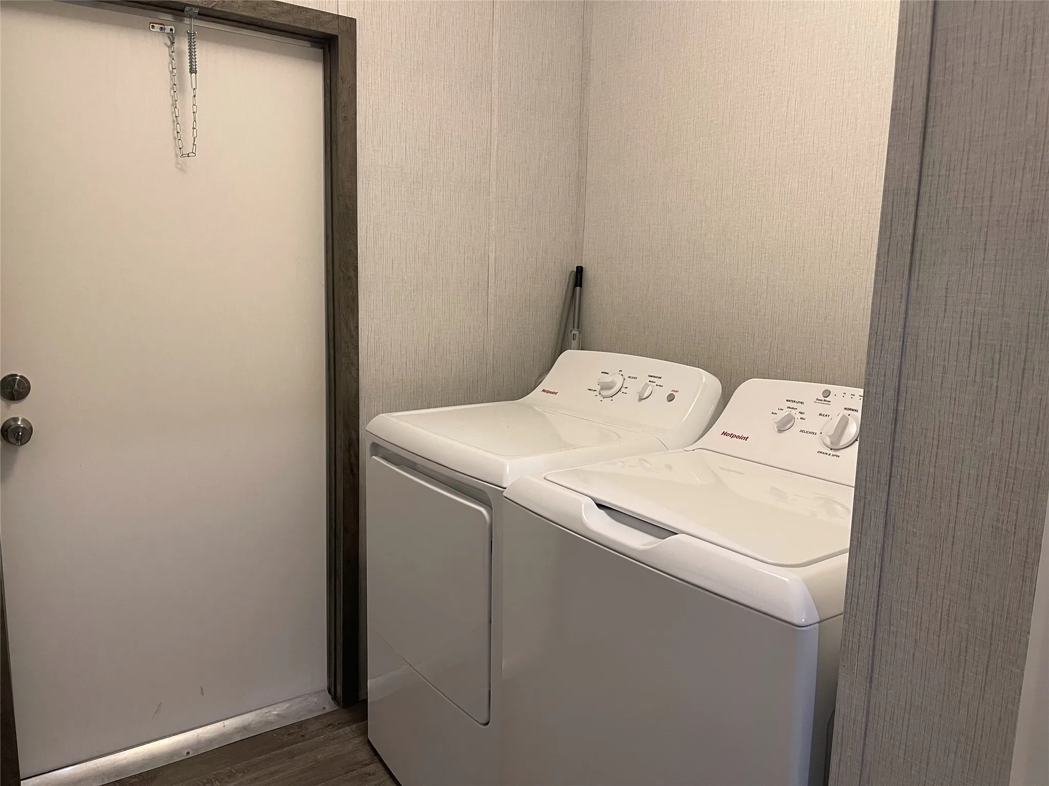 Mobile Home For Sale in Limestone County , 3233 Lcr 460, Mexia, Texas 76667, 2 Bedroom, 2 Bathroom, Garage spaces, 912 Sqft, built in 2026, mls#21346337, Real Estate Agent in Mexia, Homes For Sale in Limestone county, Homes For Sale in Mexia, Realtor in Mexia Texas, Real Estate Brokerage Independent Realty Texas, Luminita Cordes Realtor