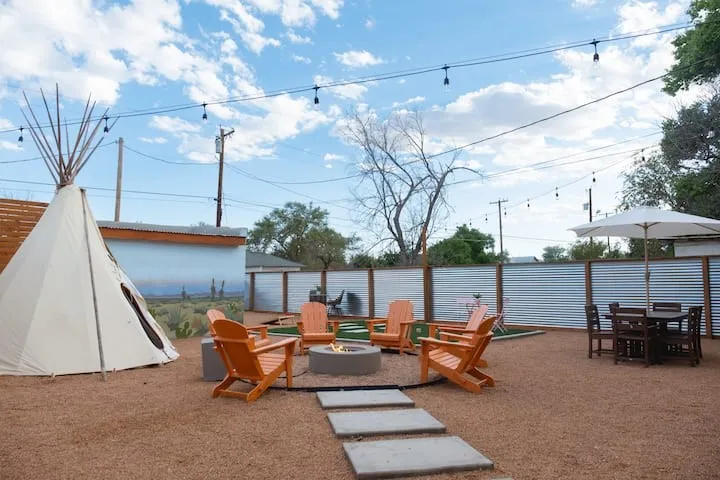 Single Family Residence For Sale in Presidio County , 205 W Lincoln Street, Marfa, Texas 79843, 2 Bedroom, 1 Bathroom, Garage spaces, 1,136 Sqft, built in 1920, mls#21324765, Real Estate Agent in Marfa, Homes For Sale in Presidio county, Homes For Sale in Marfa, Realtor in Marfa Texas, Real Estate Brokerage Independent Realty Texas, Luminita Cordes Realtor