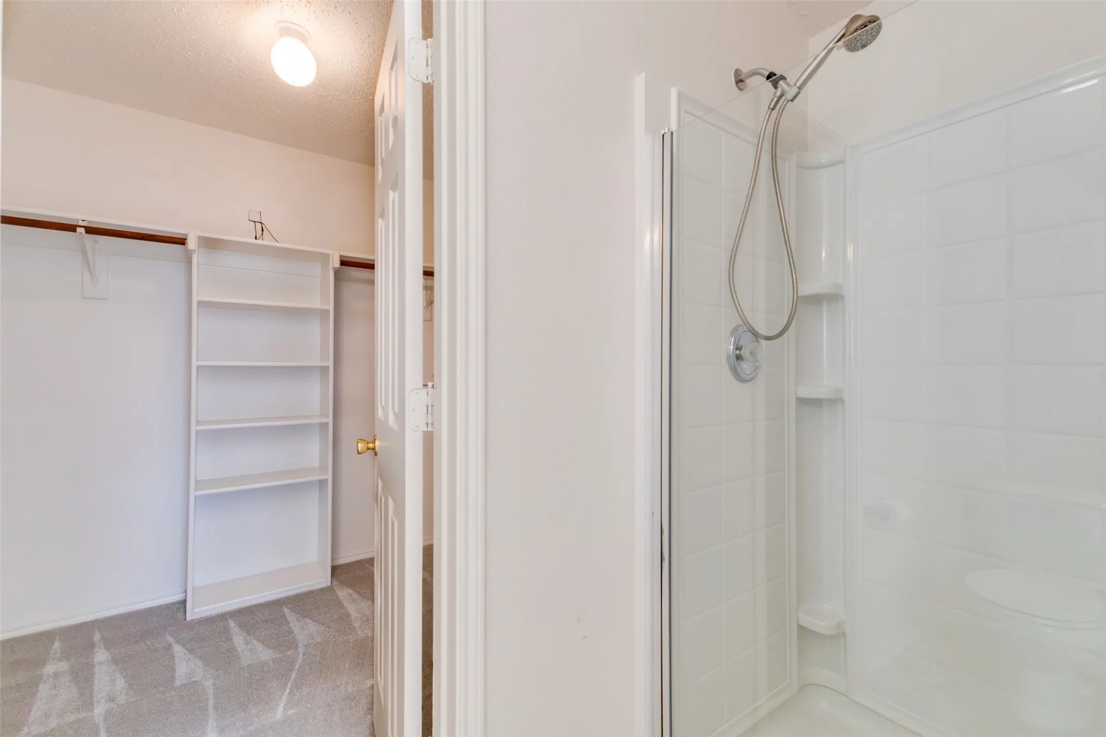 Single Family Residence For Sale in Kaufman County , 2018 Gardenia Drive, Forney, Texas 75126, 3 Bedroom, 2 Bathroom, 2 Garage spaces, 1,592 Sqft, built in 2004, mls#21344132, Real Estate Agent in Forney, Homes For Sale in Kaufman county, Homes For Sale in Forney, Realtor in Forney Texas, Real Estate Brokerage Independent Realty Texas, Luminita Cordes Realtor