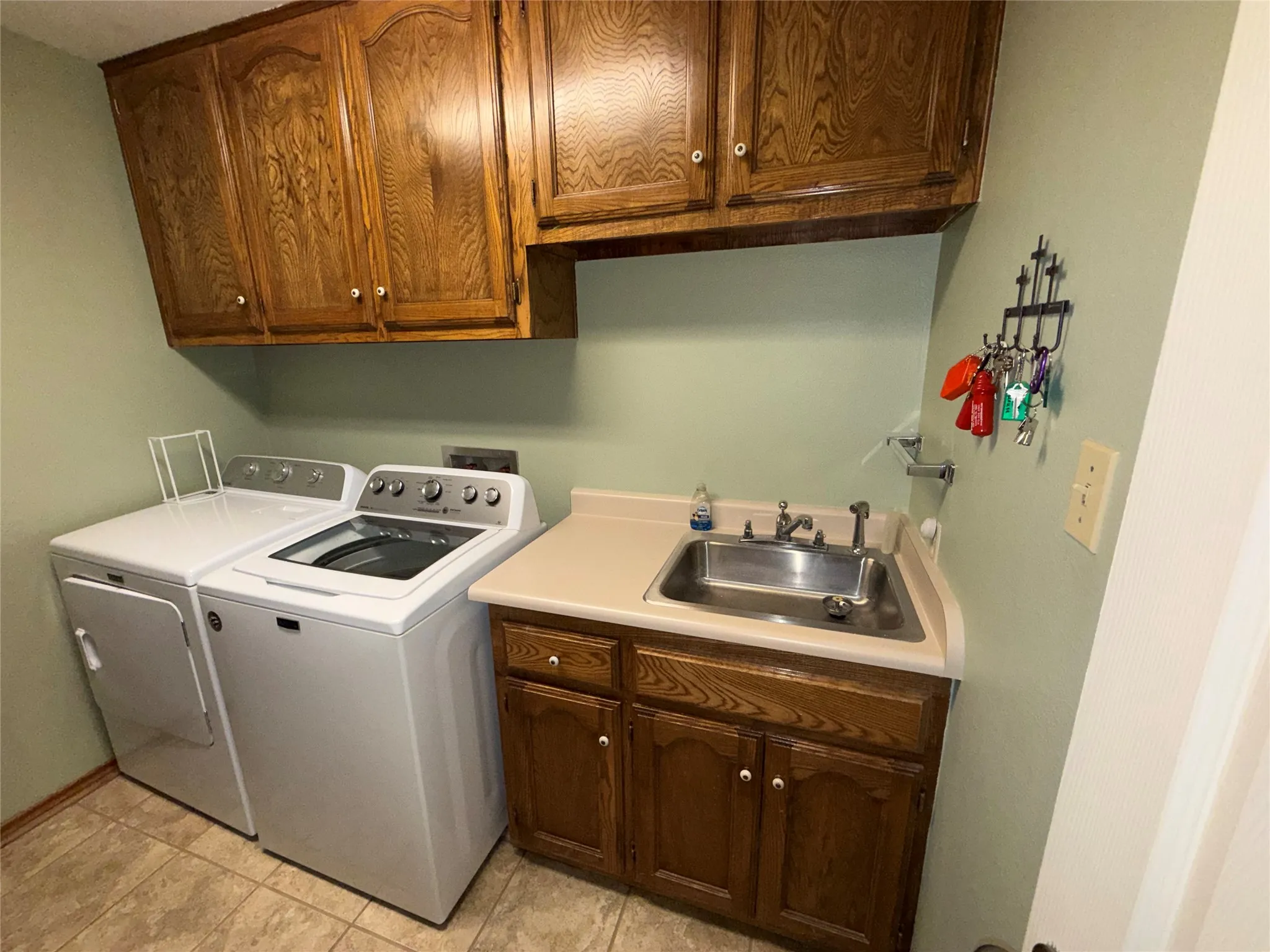 Single Family Residence For Sale in Wise County , 136 Busey Boulevard, Decatur, Texas 76234, 3 Bedroom, 2 Bathroom, 2 Garage spaces, 2,482 Sqft, built in 1987, mls#21345424, Real Estate Agent in Decatur, Homes For Sale in Wise county, Homes For Sale in Decatur, Realtor in Decatur Texas, Real Estate Brokerage Independent Realty Texas, Luminita Cordes Realtor