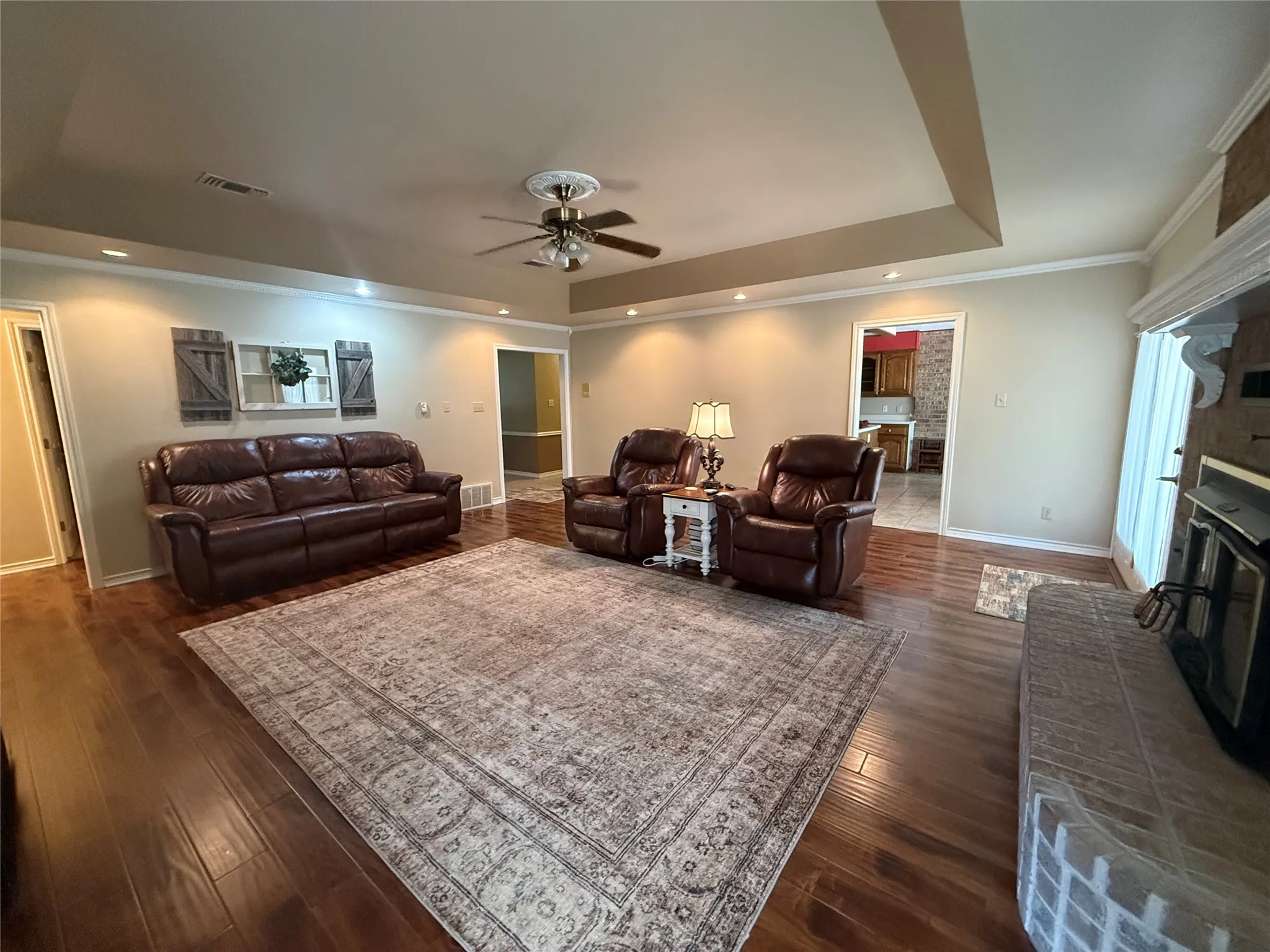 Single Family Residence For Sale in Wise County , 136 Busey Boulevard, Decatur, Texas 76234, 3 Bedroom, 2 Bathroom, 2 Garage spaces, 2,482 Sqft, built in 1987, mls#21345424, Real Estate Agent in Decatur, Homes For Sale in Wise county, Homes For Sale in Decatur, Realtor in Decatur Texas, Real Estate Brokerage Independent Realty Texas, Luminita Cordes Realtor