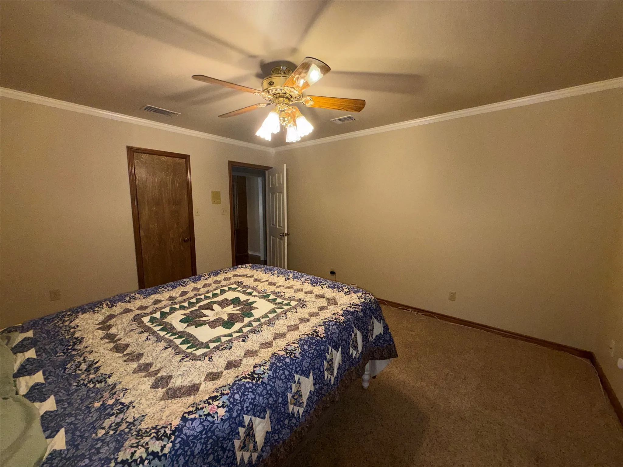 Single Family Residence For Sale in Wise County , 136 Busey Boulevard, Decatur, Texas 76234, 3 Bedroom, 2 Bathroom, 2 Garage spaces, 2,482 Sqft, built in 1987, mls#21345424, Real Estate Agent in Decatur, Homes For Sale in Wise county, Homes For Sale in Decatur, Realtor in Decatur Texas, Real Estate Brokerage Independent Realty Texas, Luminita Cordes Realtor