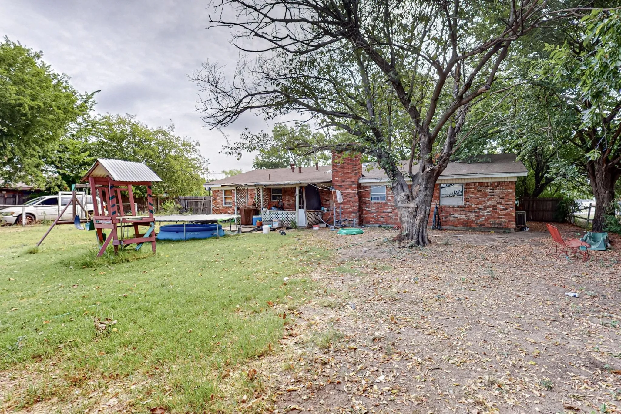 Single Family Residence For Sale in Tarrant County , 6801 Little Ranch Road, North Richland Hills, Texas 76182, 5 Bedrooms, 2 Bathrooms, Garage spaces, 1,883 Sqft, built in 1965, Price $350,000, mls#21346342, Real Estate Agent in North Richland Hills, Homes For Sale in Tarrant county, Homes For Sale in North Richland Hills, Realtor in North Richland Hills Texas, Real Estate Brokerage Independent Realty Texas, Luminita Cordes Realtor