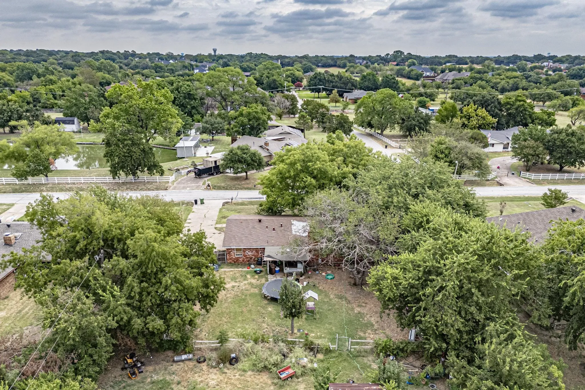 Single Family Residence For Sale in Tarrant County , 6801 Little Ranch Road, North Richland Hills, Texas 76182, 5 Bedrooms, 2 Bathrooms, Garage spaces, 1,883 Sqft, built in 1965, Price $350,000, mls#21346342, Real Estate Agent in North Richland Hills, Homes For Sale in Tarrant county, Homes For Sale in North Richland Hills, Realtor in North Richland Hills Texas, Real Estate Brokerage Independent Realty Texas, Luminita Cordes Realtor