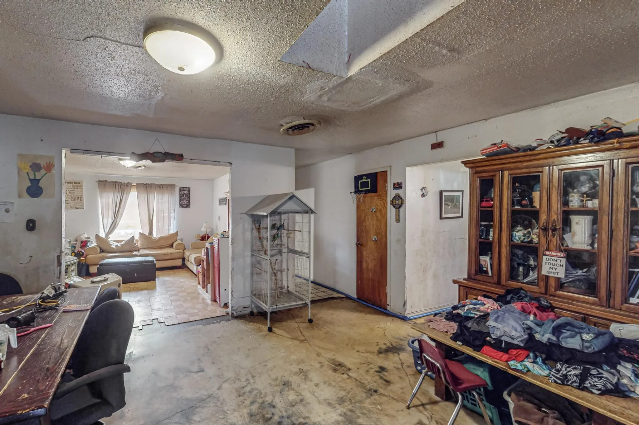 Single Family Residence For Sale in Tarrant County , 6801 Little Ranch Road, North Richland Hills, Texas 76182, 5 Bedrooms, 2 Bathrooms, Garage spaces, 1,883 Sqft, built in 1965, Price $350,000, mls#21346342, Real Estate Agent in North Richland Hills, Homes For Sale in Tarrant county, Homes For Sale in North Richland Hills, Realtor in North Richland Hills Texas, Real Estate Brokerage Independent Realty Texas, Luminita Cordes Realtor