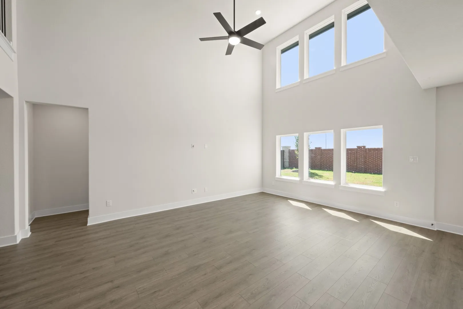 17265 Oxborough- Living Room-1