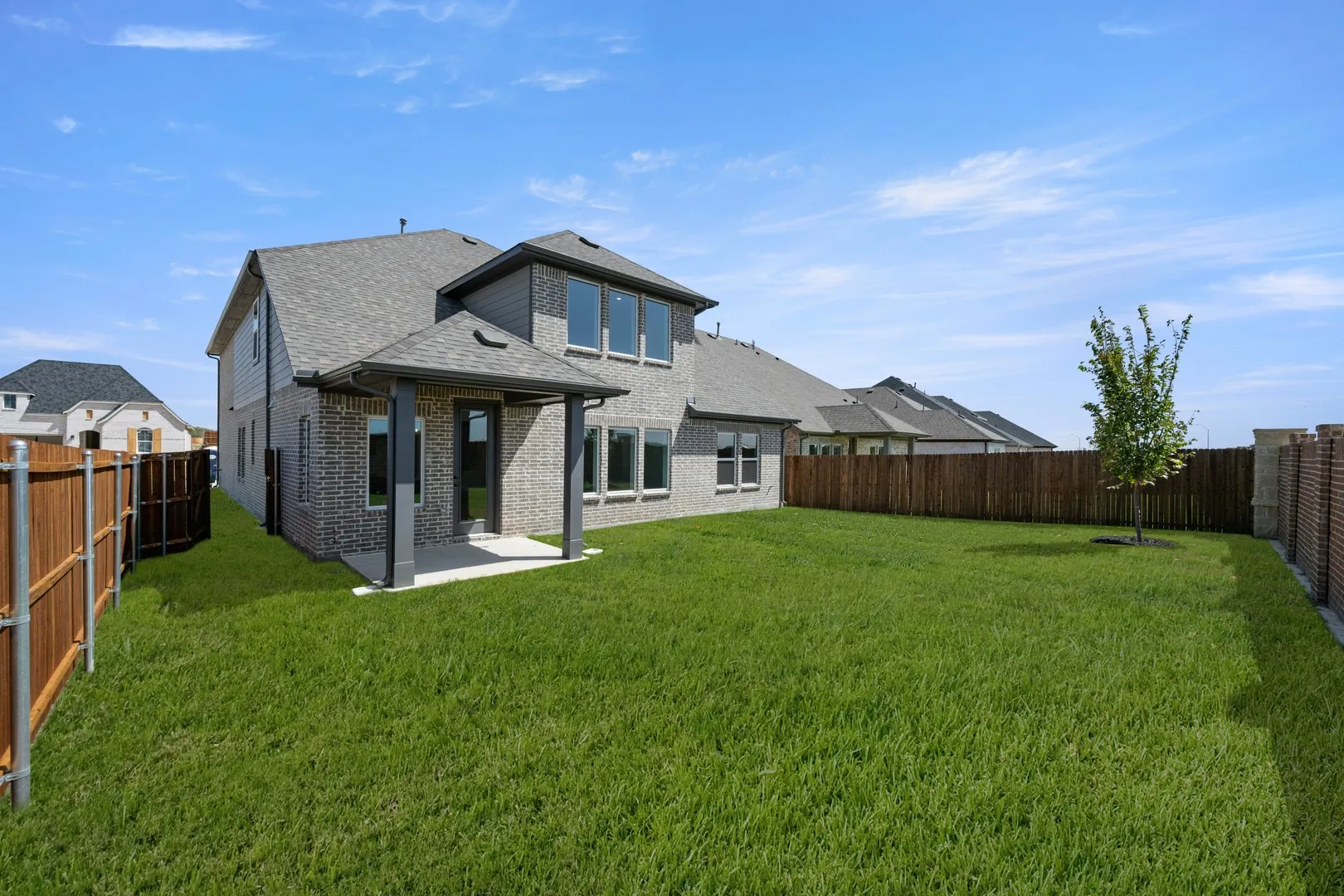 17265 Oxborough- Back-1