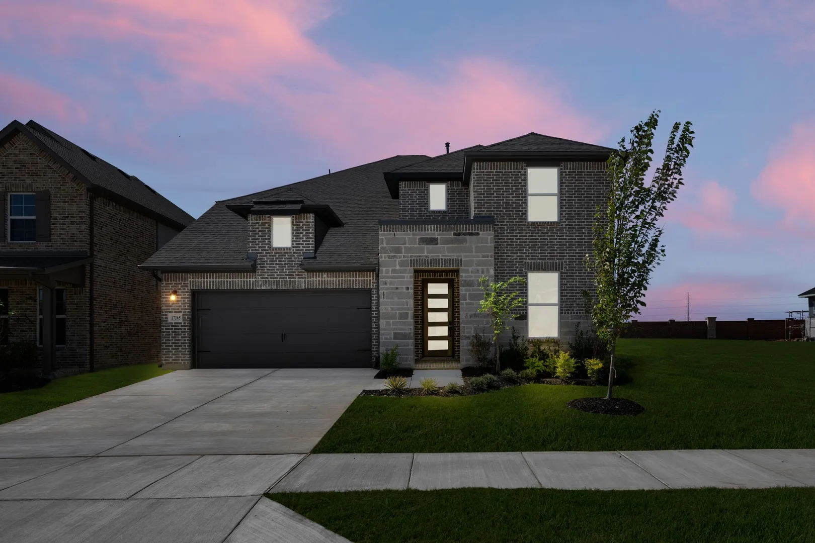 17265 Oxborough- Front-2