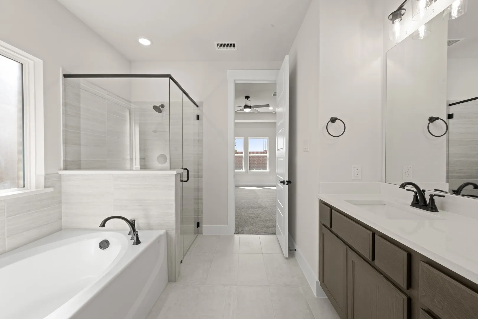 17265 Oxborough- Primary SUite-5