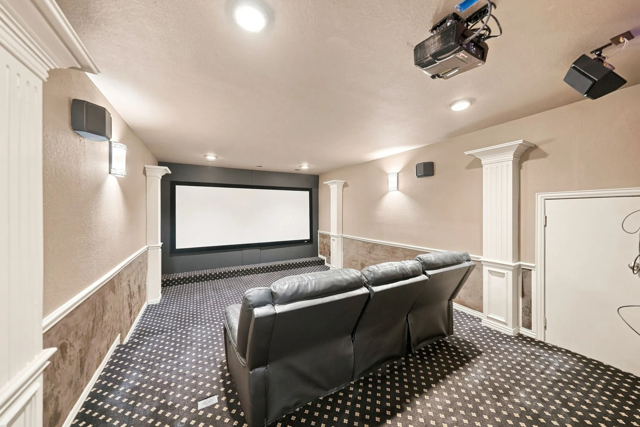 Single Family Residence For Sale in Denton County , 4154 Siena Drive, Frisco, Texas 75033, 4 Bedroom, 4 Bathroom, 2 Garage spaces, 3,655 Sqft, built in 2006, mls#21346367, Real Estate Agent in Frisco, Homes For Sale in Denton county, Homes For Sale in Frisco, Realtor in Frisco Texas, Real Estate Brokerage Independent Realty Texas, Luminita Cordes Realtor