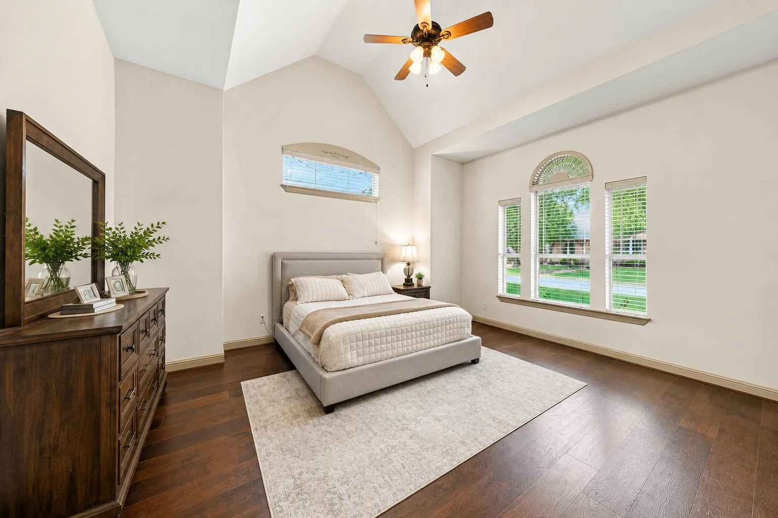 Single Family Residence For Sale in Denton County , 4154 Siena Drive, Frisco, Texas 75033, 4 Bedroom, 4 Bathroom, 2 Garage spaces, 3,655 Sqft, built in 2006, mls#21346367, Real Estate Agent in Frisco, Homes For Sale in Denton county, Homes For Sale in Frisco, Realtor in Frisco Texas, Real Estate Brokerage Independent Realty Texas, Luminita Cordes Realtor
