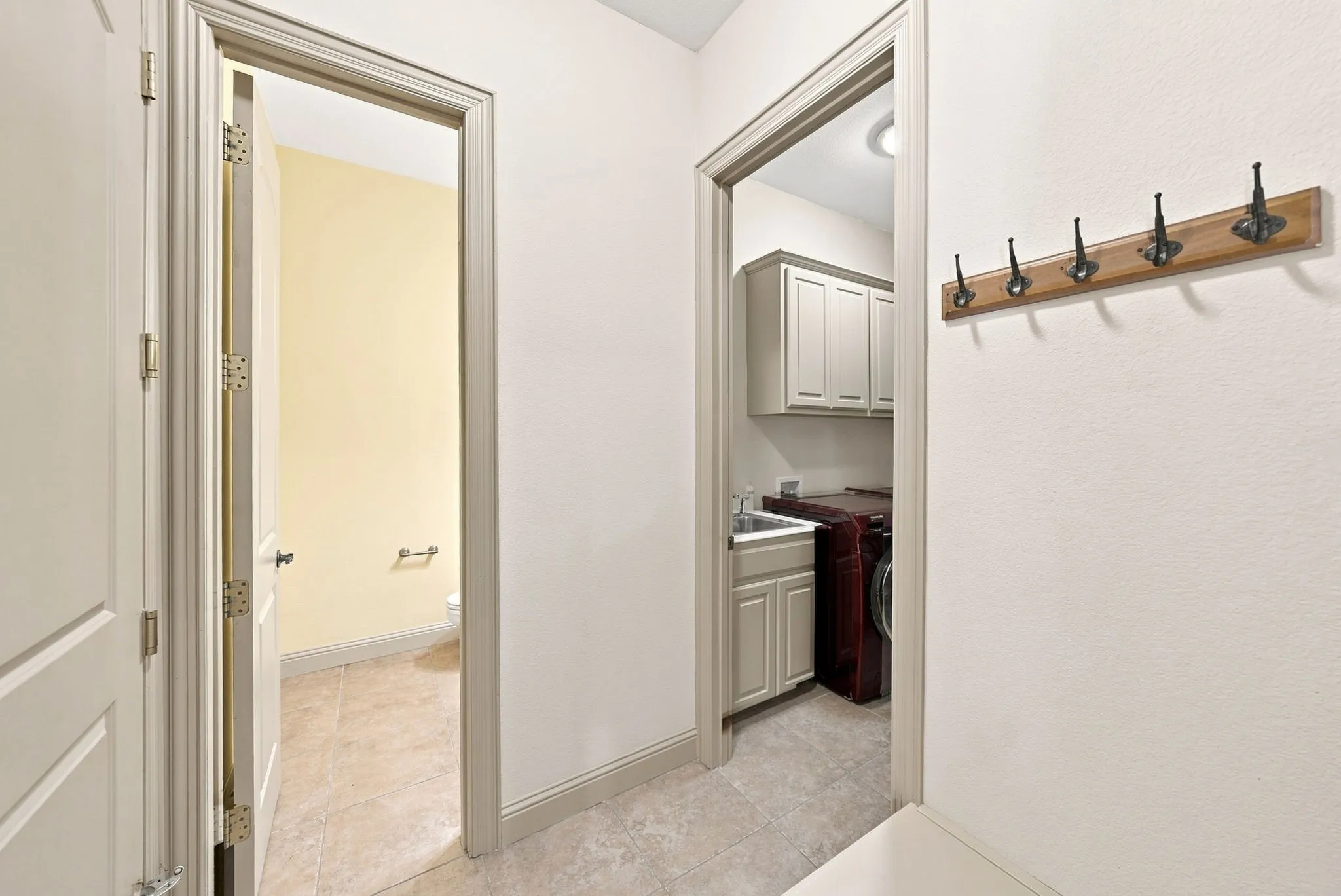 Single Family Residence For Sale in Denton County , 4154 Siena Drive, Frisco, Texas 75033, 4 Bedroom, 4 Bathroom, 2 Garage spaces, 3,655 Sqft, built in 2006, mls#21346367, Real Estate Agent in Frisco, Homes For Sale in Denton county, Homes For Sale in Frisco, Realtor in Frisco Texas, Real Estate Brokerage Independent Realty Texas, Luminita Cordes Realtor
