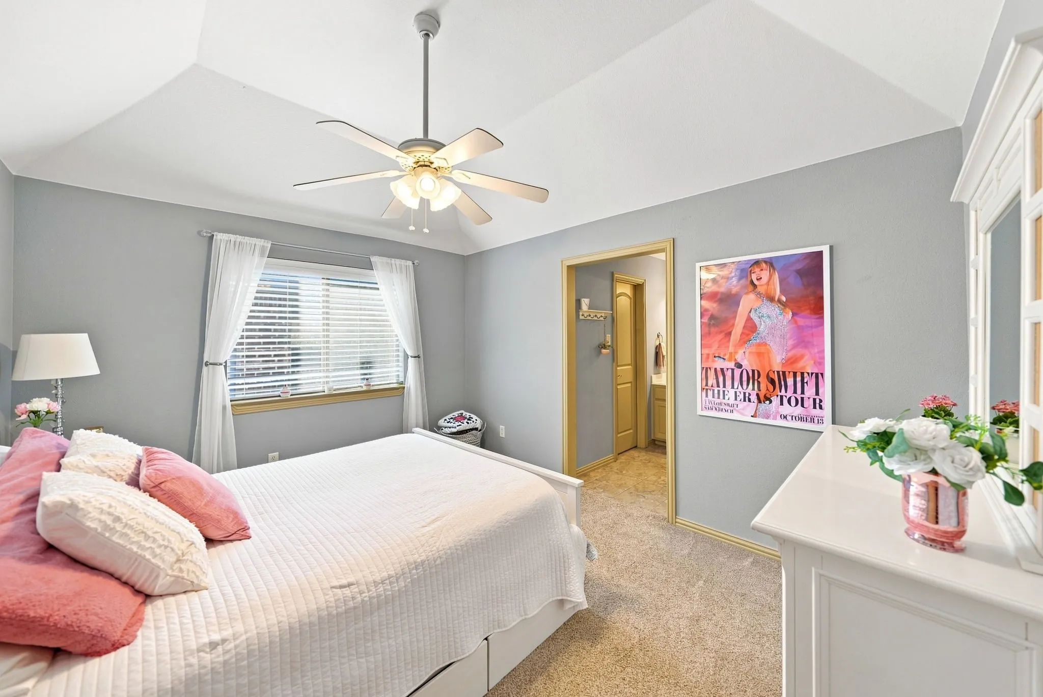 Single Family Residence For Sale in Denton County , 4154 Siena Drive, Frisco, Texas 75033, 4 Bedroom, 4 Bathroom, 2 Garage spaces, 3,655 Sqft, built in 2006, mls#21346367, Real Estate Agent in Frisco, Homes For Sale in Denton county, Homes For Sale in Frisco, Realtor in Frisco Texas, Real Estate Brokerage Independent Realty Texas, Luminita Cordes Realtor