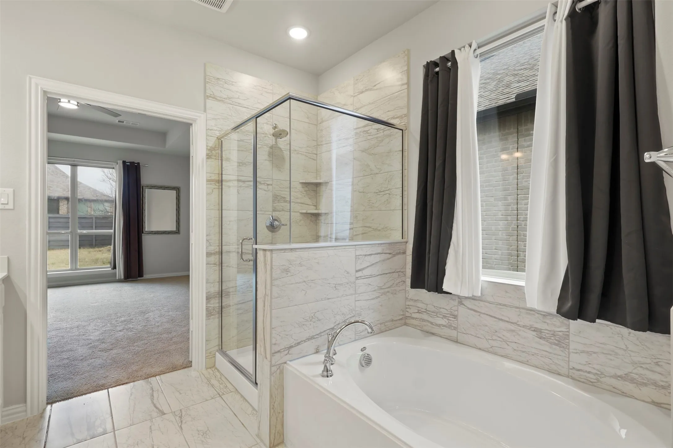 Single Family Residence For Rent in Denton County , 1144 Knoll Street, Little Elm, Texas 76227, 4 Bedroom, 3 Bathroom, 2 Garage spaces, 2,503 Sqft, built in 2020, mls#21346369, Real Estate Agent in Little Elm, Homes For Rent in Denton county, Homes For Rent in Little Elm, Realtor in Little Elm Texas, Real Estate Brokerage Independent Realty Texas, Luminita Cordes Realtor