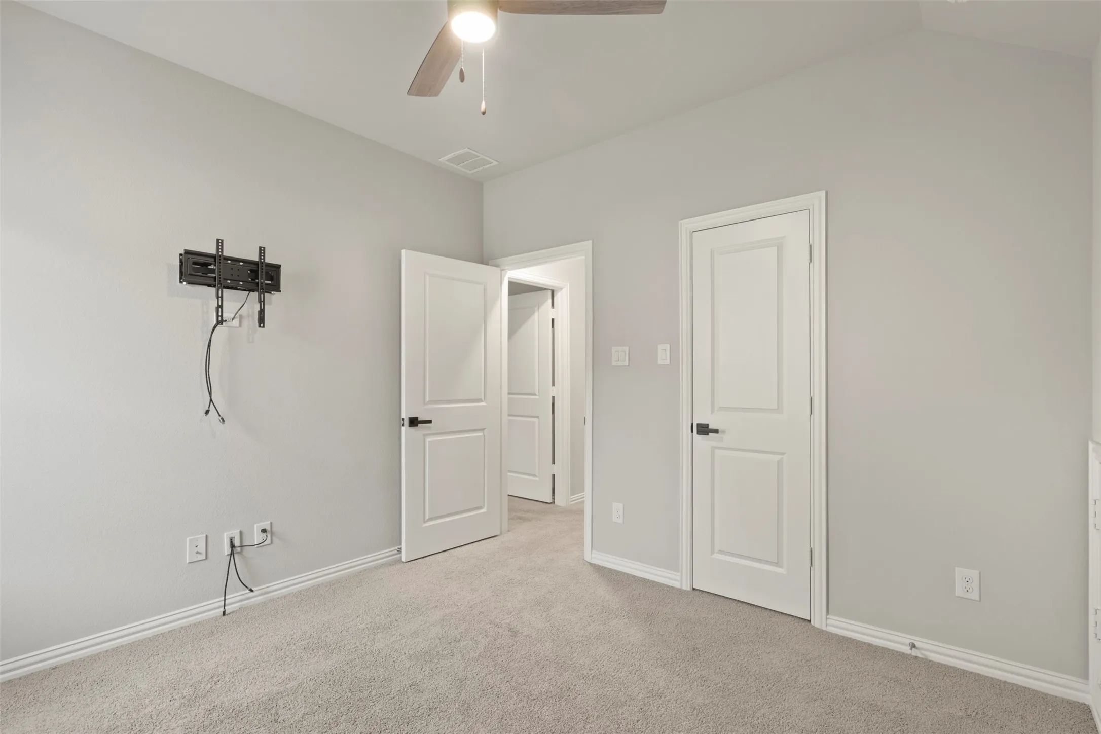 Single Family Residence For Rent in Denton County , 1144 Knoll Street, Little Elm, Texas 76227, 4 Bedroom, 3 Bathroom, 2 Garage spaces, 2,503 Sqft, built in 2020, mls#21346369, Real Estate Agent in Little Elm, Homes For Rent in Denton county, Homes For Rent in Little Elm, Realtor in Little Elm Texas, Real Estate Brokerage Independent Realty Texas, Luminita Cordes Realtor