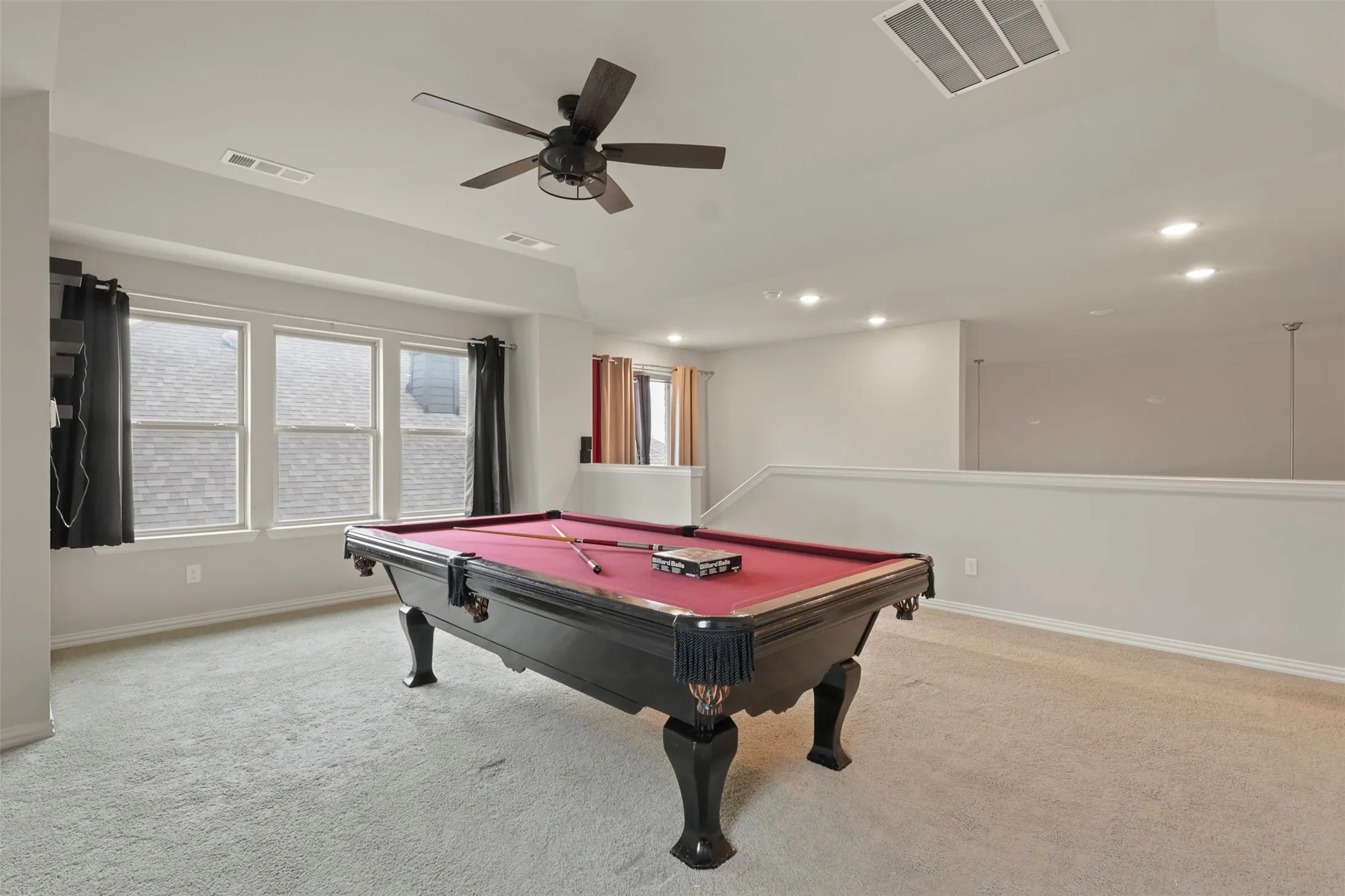 Single Family Residence For Rent in Denton County , 1144 Knoll Street, Little Elm, Texas 76227, 4 Bedroom, 3 Bathroom, 2 Garage spaces, 2,503 Sqft, built in 2020, mls#21346369, Real Estate Agent in Little Elm, Homes For Rent in Denton county, Homes For Rent in Little Elm, Realtor in Little Elm Texas, Real Estate Brokerage Independent Realty Texas, Luminita Cordes Realtor