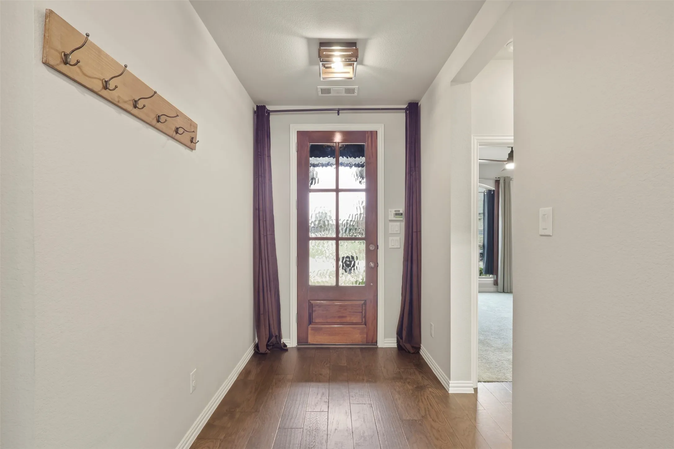 Single Family Residence For Rent in Denton County , 1144 Knoll Street, Little Elm, Texas 76227, 4 Bedroom, 3 Bathroom, 2 Garage spaces, 2,503 Sqft, built in 2020, mls#21346369, Real Estate Agent in Little Elm, Homes For Rent in Denton county, Homes For Rent in Little Elm, Realtor in Little Elm Texas, Real Estate Brokerage Independent Realty Texas, Luminita Cordes Realtor