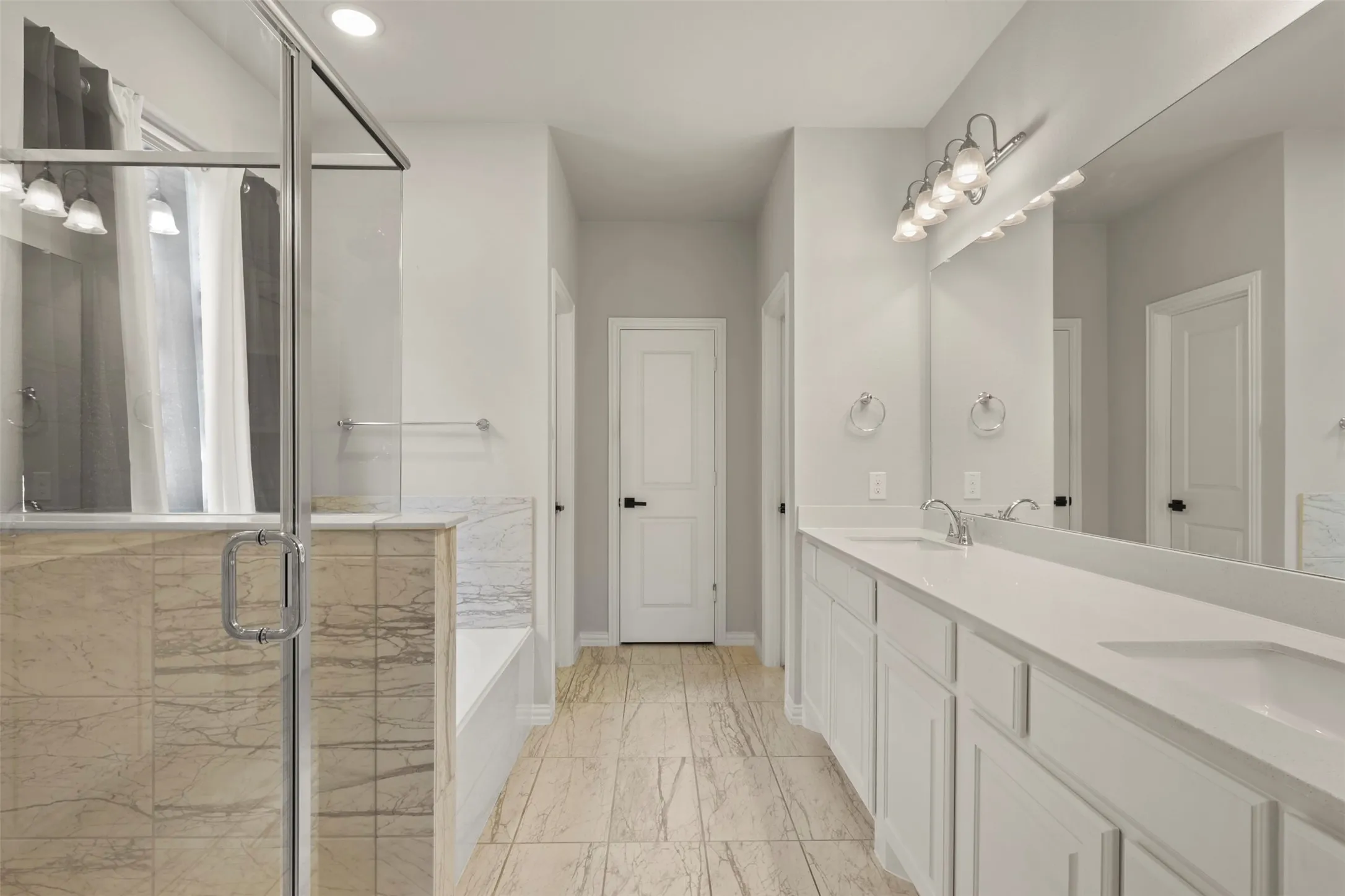 Single Family Residence For Rent in Denton County , 1144 Knoll Street, Little Elm, Texas 76227, 4 Bedroom, 3 Bathroom, 2 Garage spaces, 2,503 Sqft, built in 2020, mls#21346369, Real Estate Agent in Little Elm, Homes For Rent in Denton county, Homes For Rent in Little Elm, Realtor in Little Elm Texas, Real Estate Brokerage Independent Realty Texas, Luminita Cordes Realtor