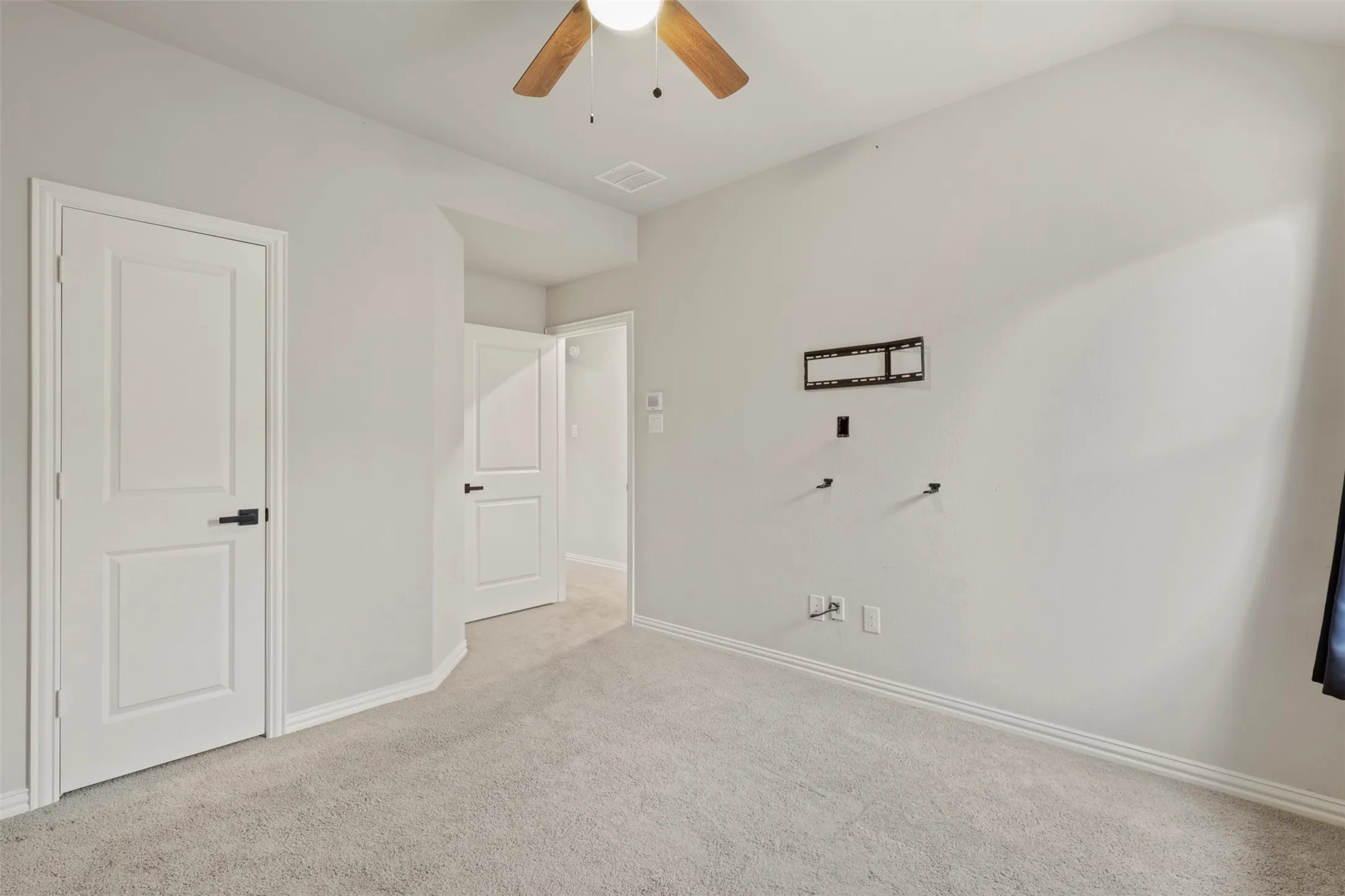 Single Family Residence For Rent in Denton County , 1144 Knoll Street, Little Elm, Texas 76227, 4 Bedroom, 3 Bathroom, 2 Garage spaces, 2,503 Sqft, built in 2020, mls#21346369, Real Estate Agent in Little Elm, Homes For Rent in Denton county, Homes For Rent in Little Elm, Realtor in Little Elm Texas, Real Estate Brokerage Independent Realty Texas, Luminita Cordes Realtor