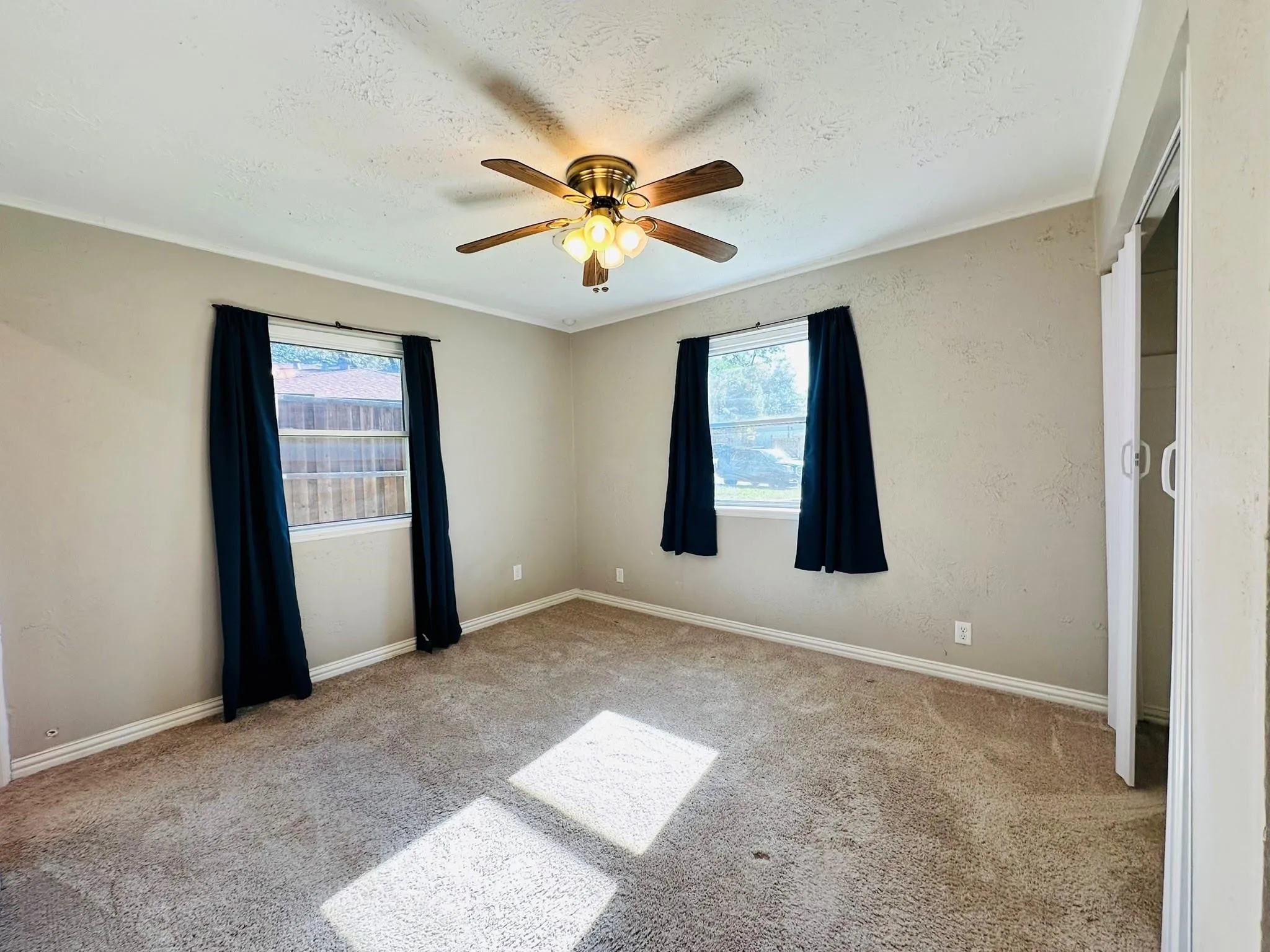 Single Family Residence For Rent in Dallas County , 14255 Queens Chapel Road, Farmers Branch, Texas 75234, 4 Bedrooms, 2 Bathrooms, Garage spaces, 1,548 Sqft, built in 1960, Price $2,300, mls#21346169, Real Estate Agent in Farmers Branch, Homes For Rent in Dallas county, Homes For Rent in Farmers Branch, Realtor in Farmers Branch Texas, Real Estate Brokerage Independent Realty Texas, Luminita Cordes Realtor