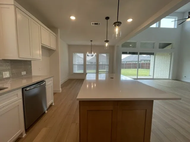 Single Family Residence For Rent in Ellis County , 3714 Milwaukee Avenue, Midlothian, Texas 76065, 5 Bedroom, 4 Bathroom, 2 Garage spaces, 3,236 Sqft, built in 2025, mls#21346363, Real Estate Agent in Midlothian, Homes For Rent in Ellis county, Homes For Rent in Midlothian, Realtor in Midlothian Texas, Real Estate Brokerage Independent Realty Texas, Luminita Cordes Realtor