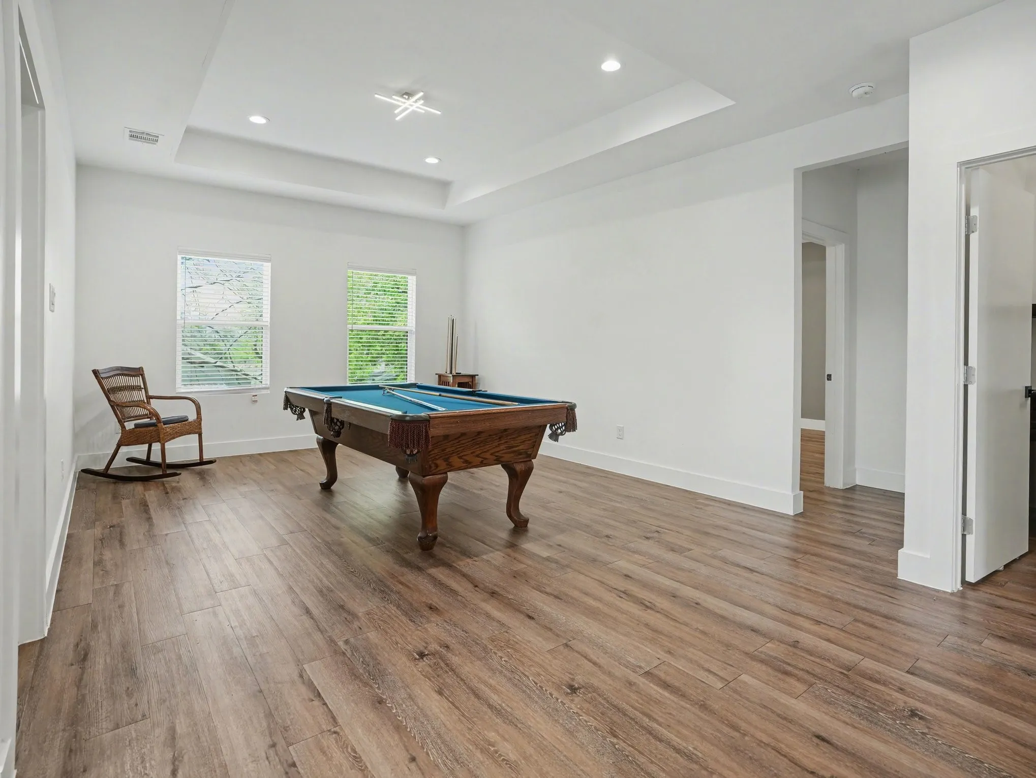 Single Family Residence For Sale in Dallas County , 324 S Main Street, Cedar Hill, Texas 75104, 4 Bedroom, 3 Bathroom, 2 Garage spaces, 2,513 Sqft, built in 2023, mls#21343401, Real Estate Agent in Cedar Hill, Homes For Sale in Dallas county, Homes For Sale in Cedar Hill, Realtor in Cedar Hill Texas, Real Estate Brokerage Independent Realty Texas, Luminita Cordes Realtor