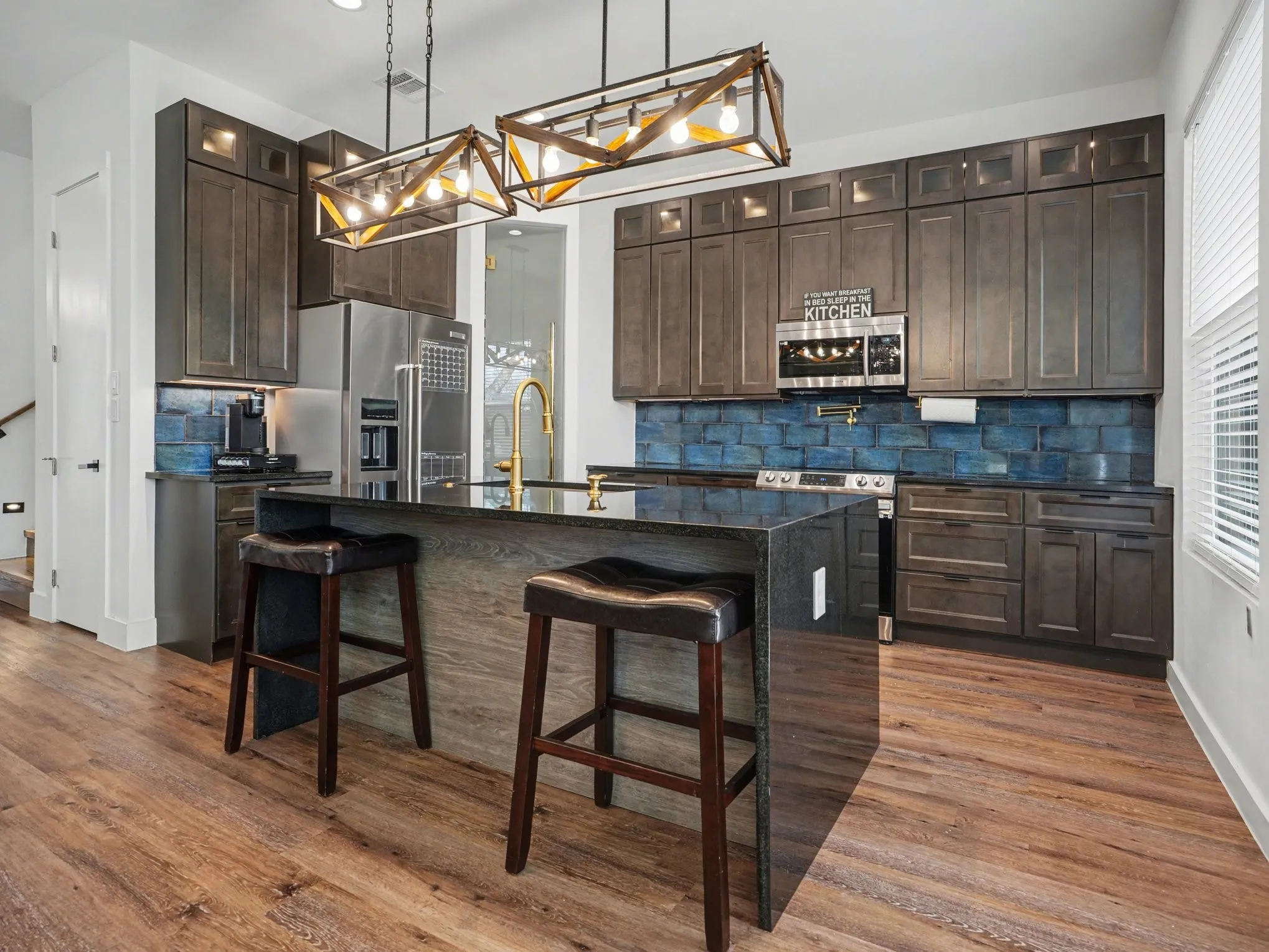 Single Family Residence For Sale in Dallas County , 324 S Main Street, Cedar Hill, Texas 75104, 4 Bedroom, 3 Bathroom, 2 Garage spaces, 2,513 Sqft, built in 2023, mls#21343401, Real Estate Agent in Cedar Hill, Homes For Sale in Dallas county, Homes For Sale in Cedar Hill, Realtor in Cedar Hill Texas, Real Estate Brokerage Independent Realty Texas, Luminita Cordes Realtor