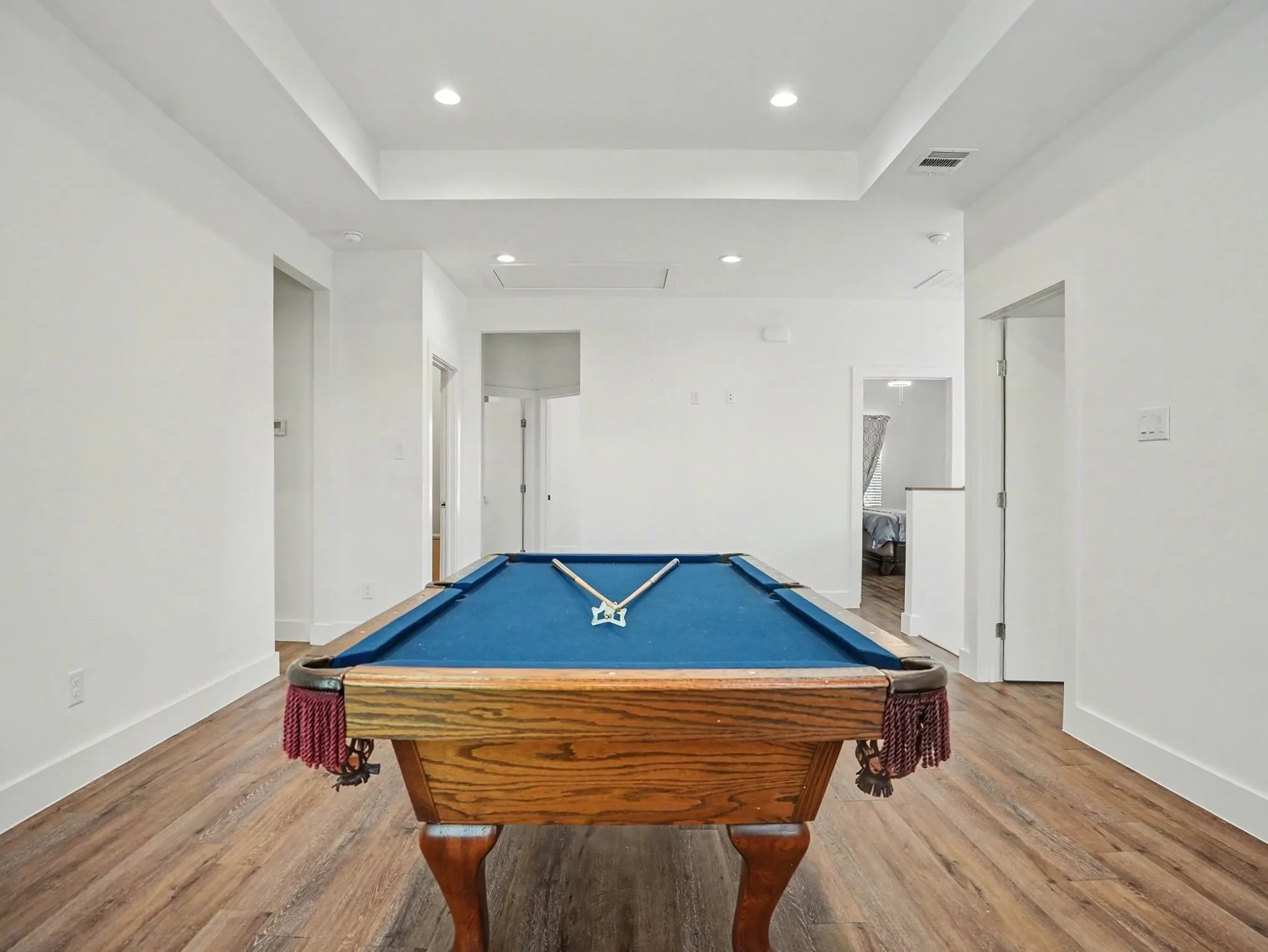 Single Family Residence For Sale in Dallas County , 324 S Main Street, Cedar Hill, Texas 75104, 4 Bedroom, 3 Bathroom, 2 Garage spaces, 2,513 Sqft, built in 2023, mls#21343401, Real Estate Agent in Cedar Hill, Homes For Sale in Dallas county, Homes For Sale in Cedar Hill, Realtor in Cedar Hill Texas, Real Estate Brokerage Independent Realty Texas, Luminita Cordes Realtor