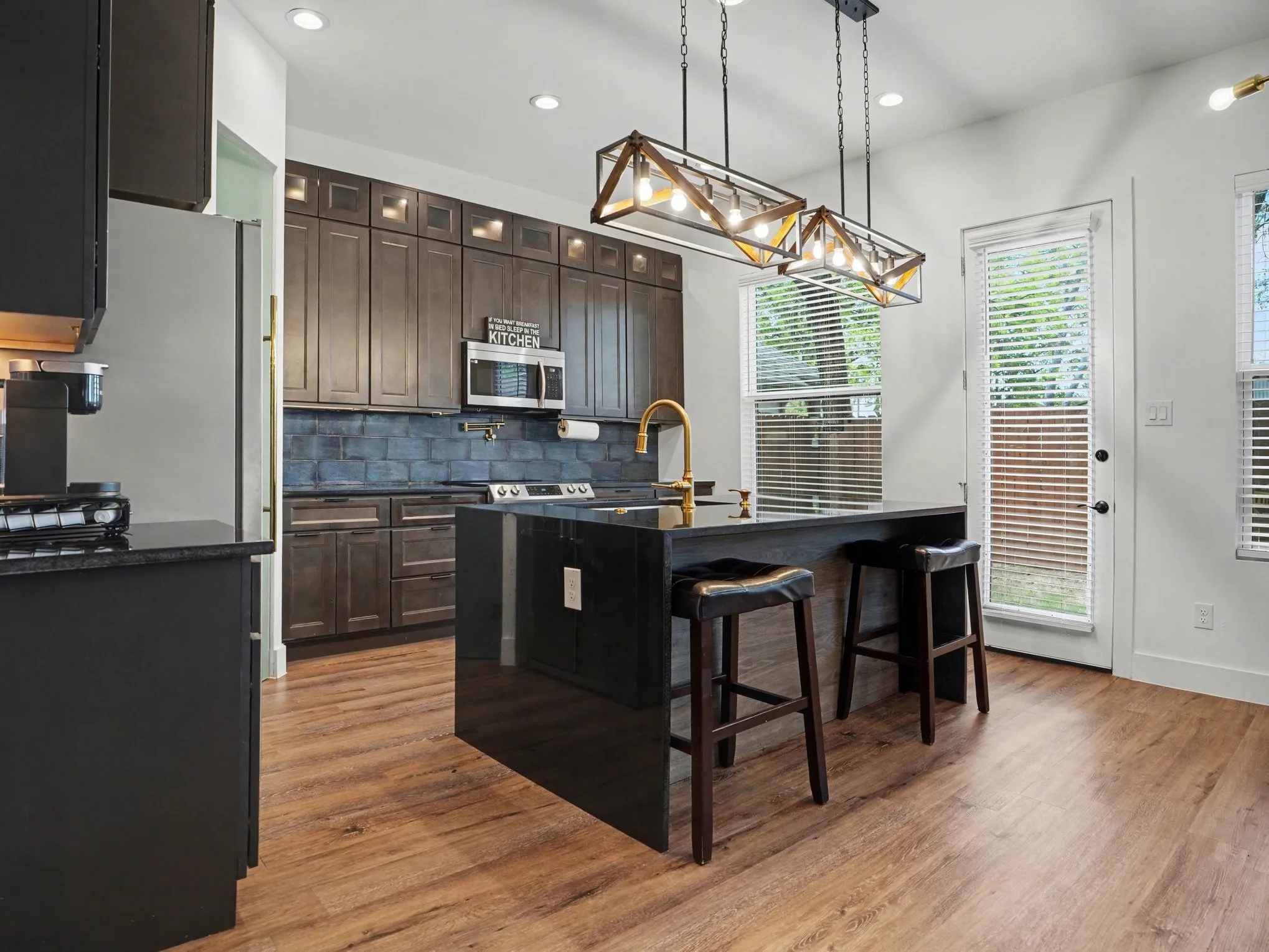 Single Family Residence For Sale in Dallas County , 324 S Main Street, Cedar Hill, Texas 75104, 4 Bedroom, 3 Bathroom, 2 Garage spaces, 2,513 Sqft, built in 2023, mls#21343401, Real Estate Agent in Cedar Hill, Homes For Sale in Dallas county, Homes For Sale in Cedar Hill, Realtor in Cedar Hill Texas, Real Estate Brokerage Independent Realty Texas, Luminita Cordes Realtor