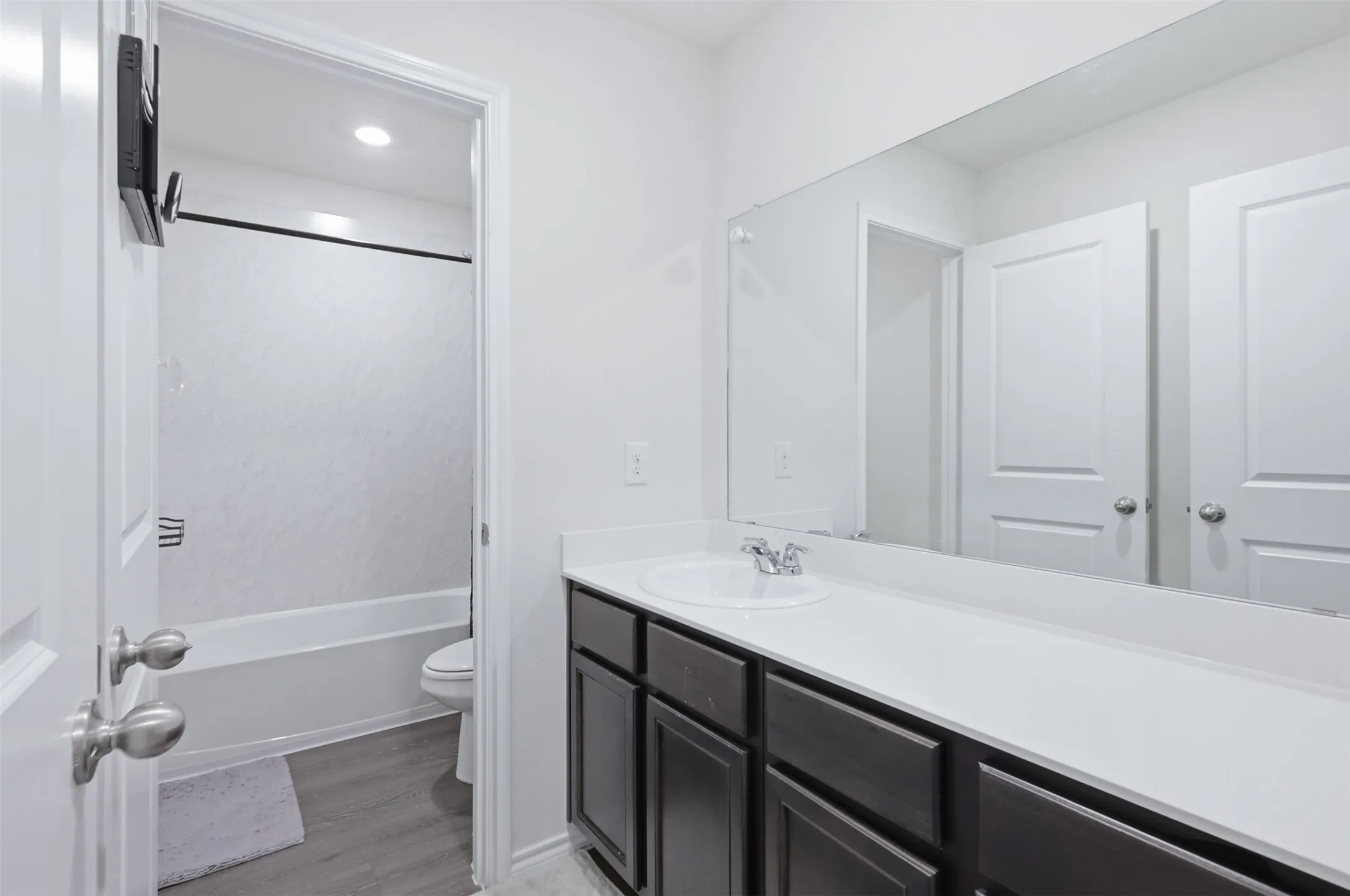 Secondary bathroom