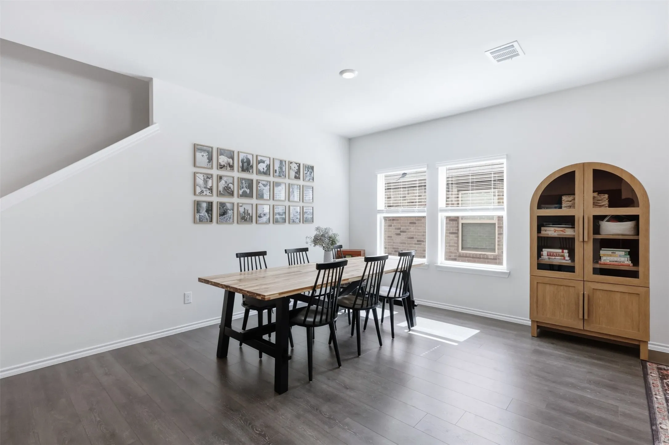 Large dining room perfect for family dinners or entertaining