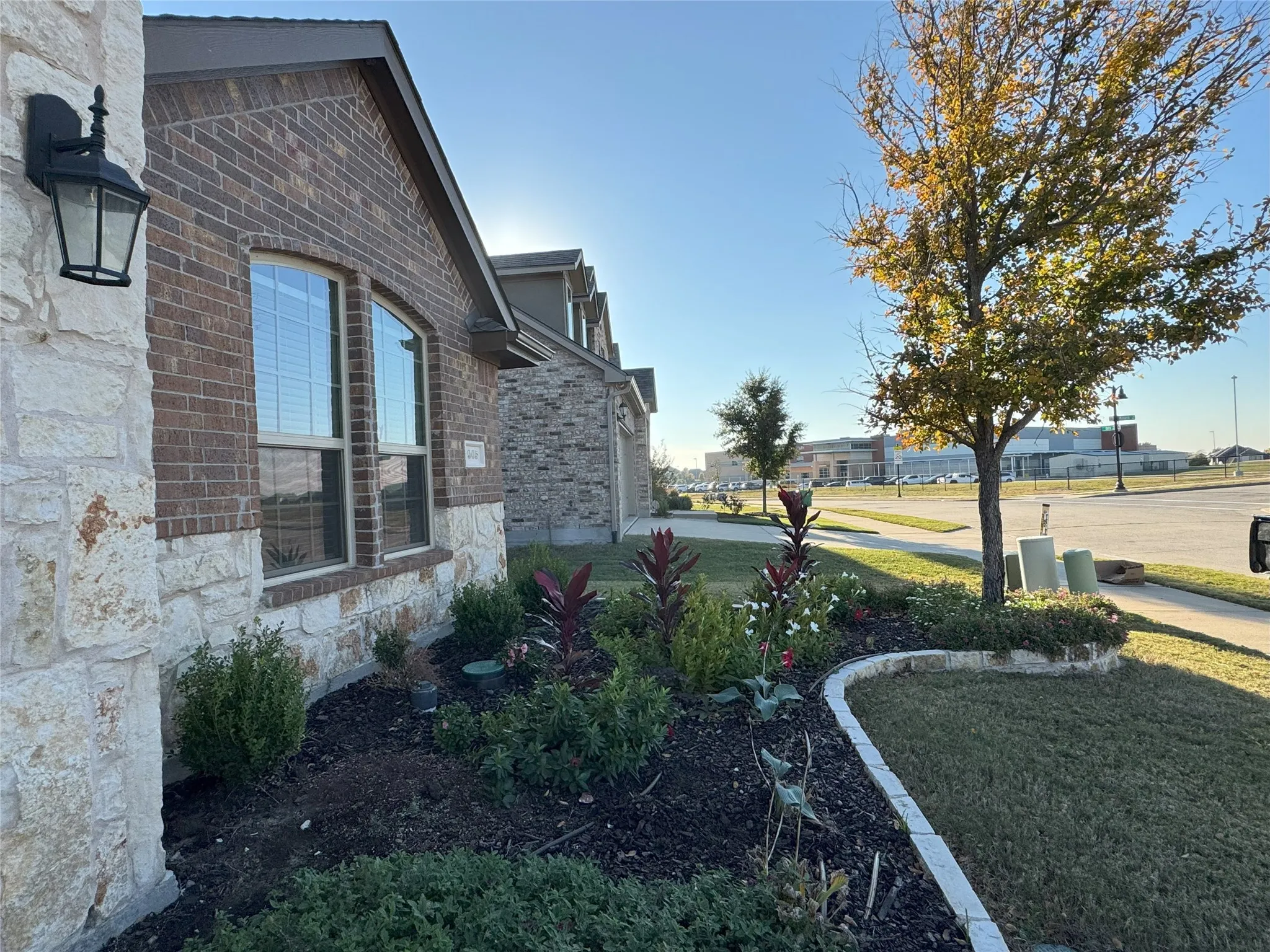 Single Family Residence For Rent in Collin County , 905 Berry Street, Celina, Texas 75009, 4 Bedroom, 2 Bathroom, 2 Garage spaces, 2,023 Sqft, built in 2019, mls#21346392, Real Estate Agent in Celina, Homes For Rent in Collin county, Homes For Rent in Celina, Realtor in Celina Texas, Real Estate Brokerage Independent Realty Texas, Luminita Cordes Realtor