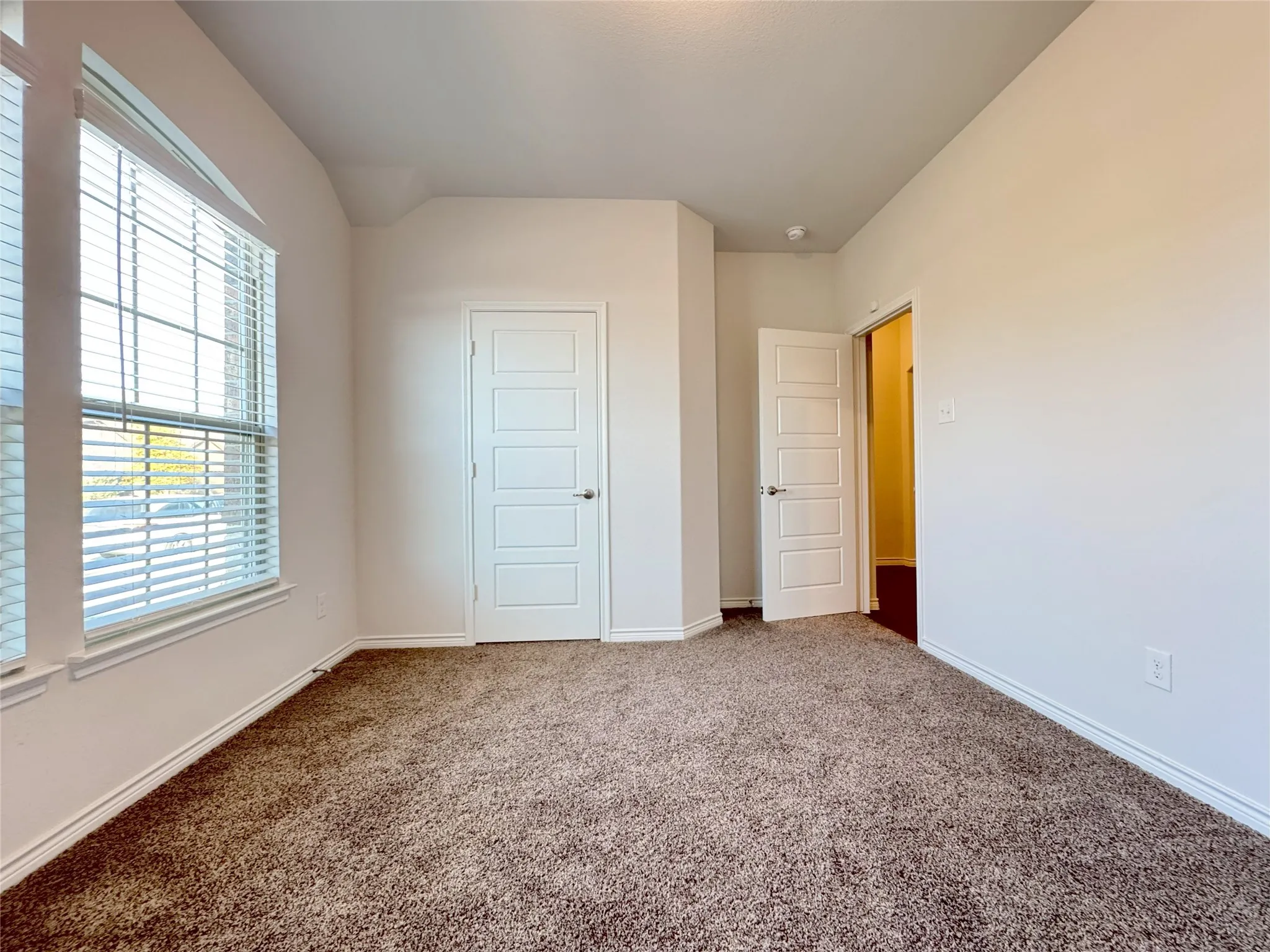 Single Family Residence For Rent in Collin County , 905 Berry Street, Celina, Texas 75009, 4 Bedroom, 2 Bathroom, 2 Garage spaces, 2,023 Sqft, built in 2019, mls#21346392, Real Estate Agent in Celina, Homes For Rent in Collin county, Homes For Rent in Celina, Realtor in Celina Texas, Real Estate Brokerage Independent Realty Texas, Luminita Cordes Realtor