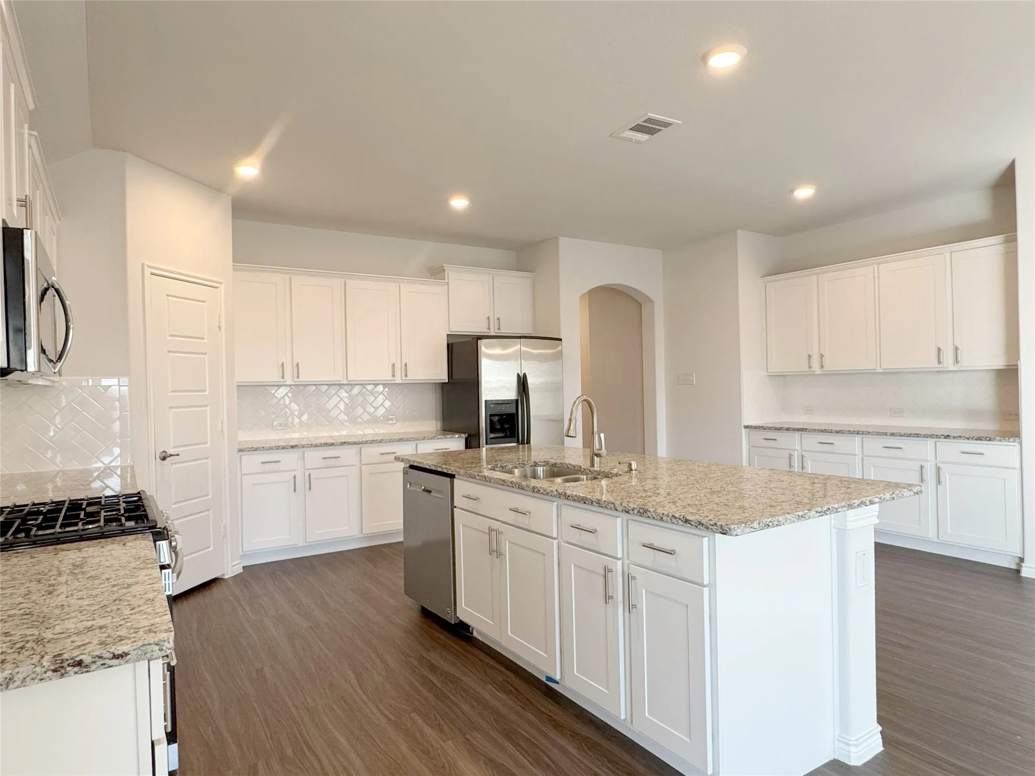 Single Family Residence For Rent in Collin County , 905 Berry Street, Celina, Texas 75009, 4 Bedroom, 2 Bathroom, 2 Garage spaces, 2,023 Sqft, built in 2019, mls#21346392, Real Estate Agent in Celina, Homes For Rent in Collin county, Homes For Rent in Celina, Realtor in Celina Texas, Real Estate Brokerage Independent Realty Texas, Luminita Cordes Realtor