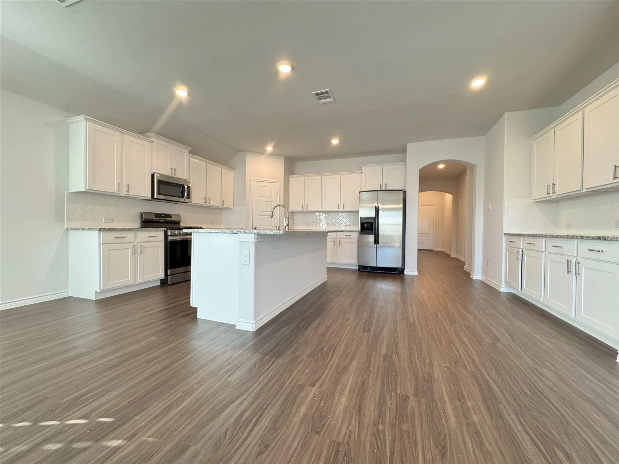 Single Family Residence For Rent in Collin County , 905 Berry Street, Celina, Texas 75009, 4 Bedroom, 2 Bathroom, 2 Garage spaces, 2,023 Sqft, built in 2019, mls#21346392, Real Estate Agent in Celina, Homes For Rent in Collin county, Homes For Rent in Celina, Realtor in Celina Texas, Real Estate Brokerage Independent Realty Texas, Luminita Cordes Realtor