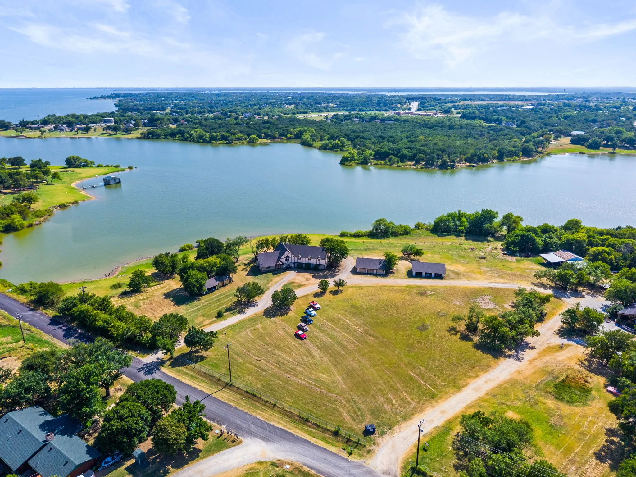 Single Family Residence For Sale in Denton County , 1113 Shahan Prairie Road, Little Elm, Texas 75068, 5 Bedroom, 3 Bathroom, 8 Garage spaces, 3,356 Sqft, built in 1963, mls#21346038, Real Estate Agent in Little Elm, Homes For Sale in Denton county, Homes For Sale in Little Elm, Realtor in Little Elm Texas, Real Estate Brokerage Independent Realty Texas, Luminita Cordes Realtor