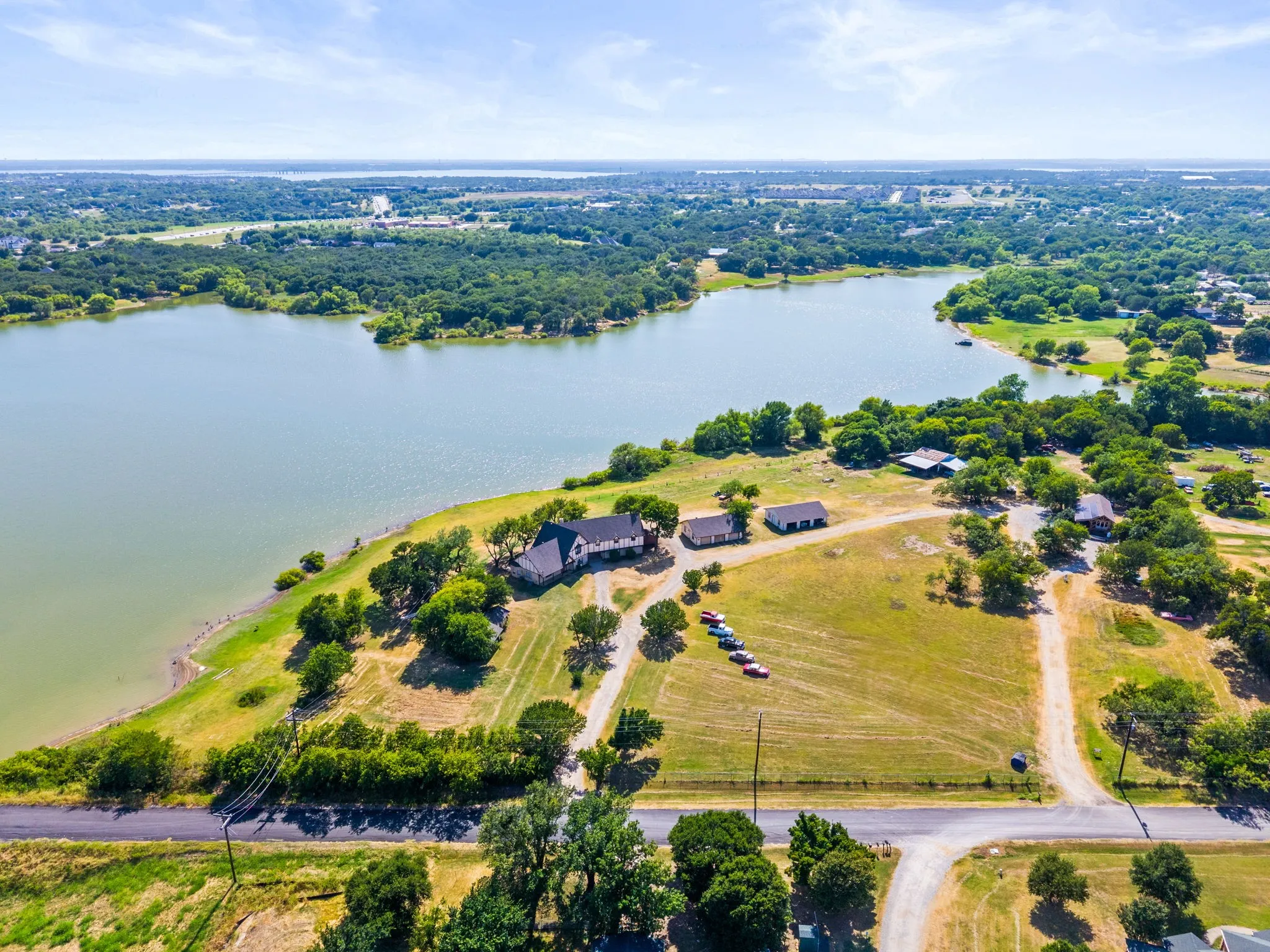 Single Family Residence For Sale in Denton County , 1113 Shahan Prairie Road, Little Elm, Texas 75068, 5 Bedroom, 3 Bathroom, 8 Garage spaces, 3,356 Sqft, built in 1963, mls#21346038, Real Estate Agent in Little Elm, Homes For Sale in Denton county, Homes For Sale in Little Elm, Realtor in Little Elm Texas, Real Estate Brokerage Independent Realty Texas, Luminita Cordes Realtor
